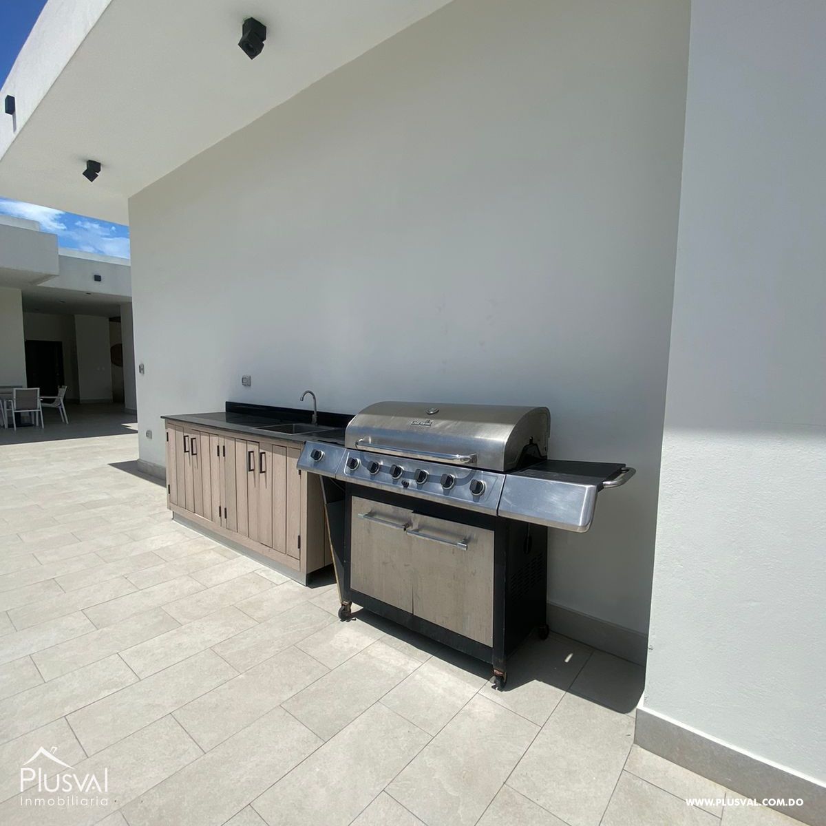 Acogedor apartamento nuevo a extrenar en Naco 436829