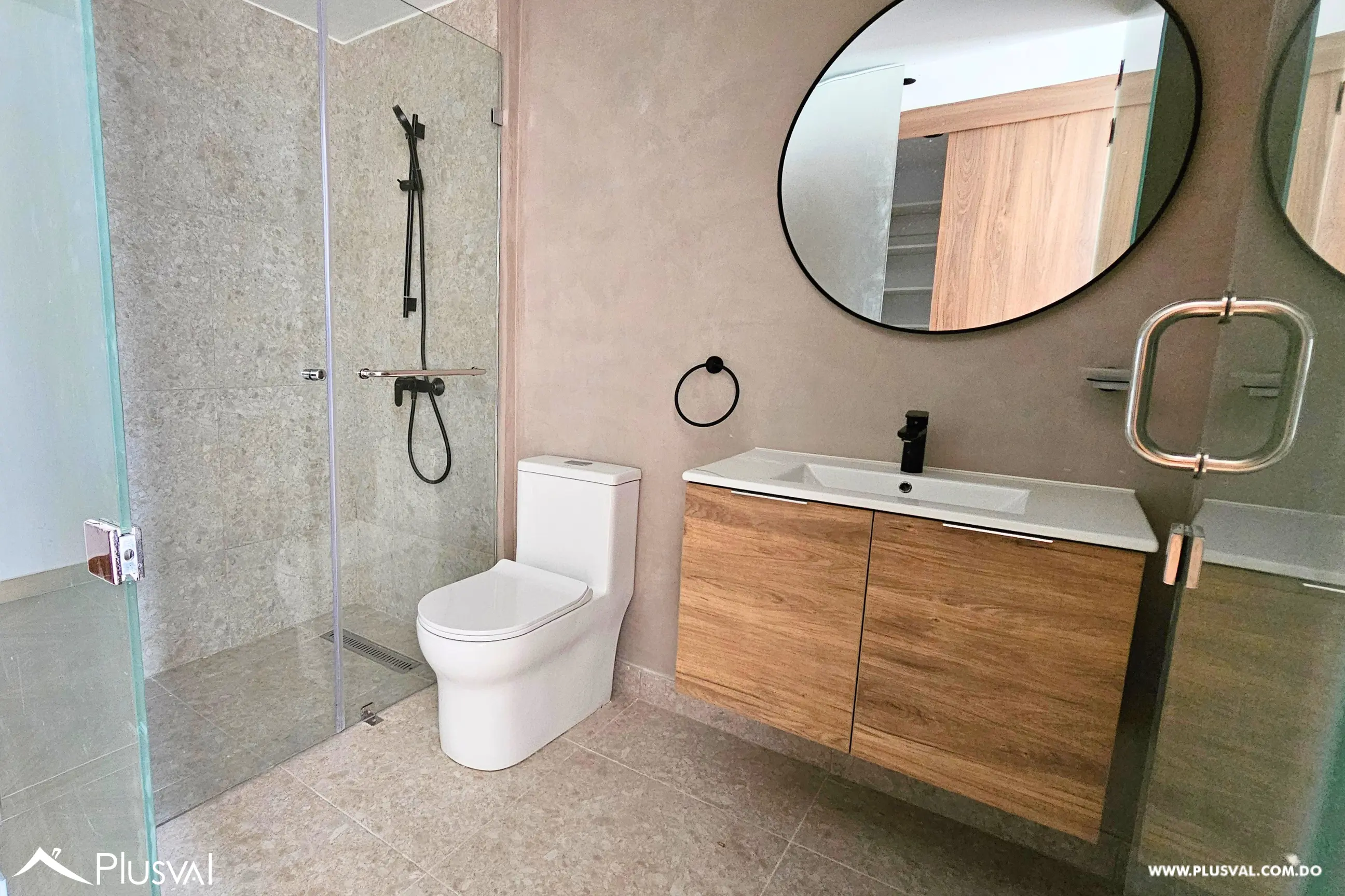 Apartamento en alquiler piso alto en Piantini 477560