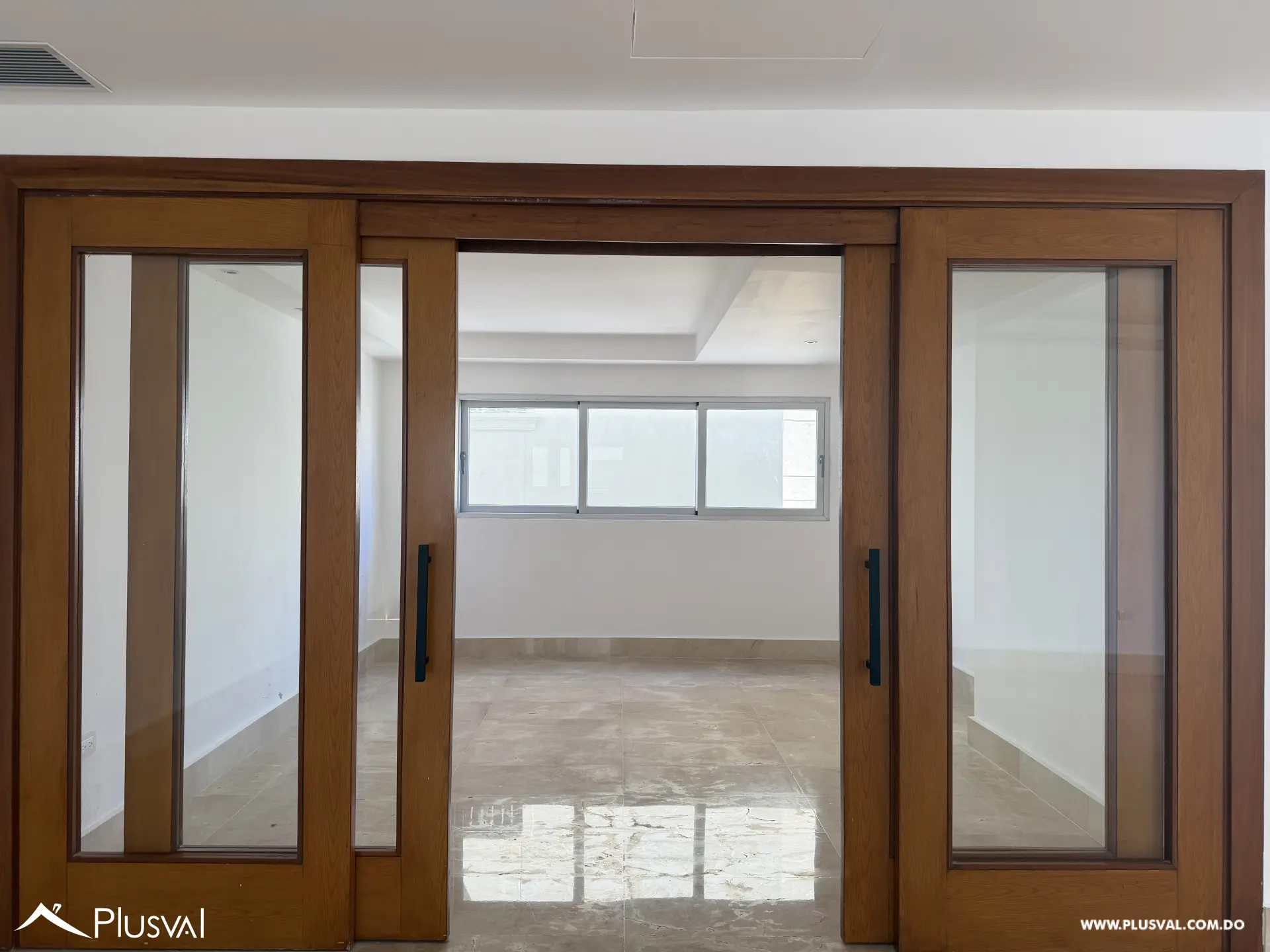 Amplio apartamento en venta de 3 habitaciones. 533466