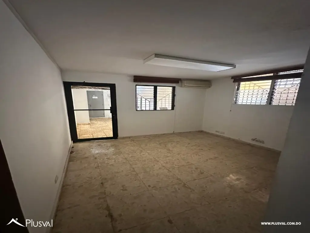 Local comercial en venta en sector Miraflores 494843