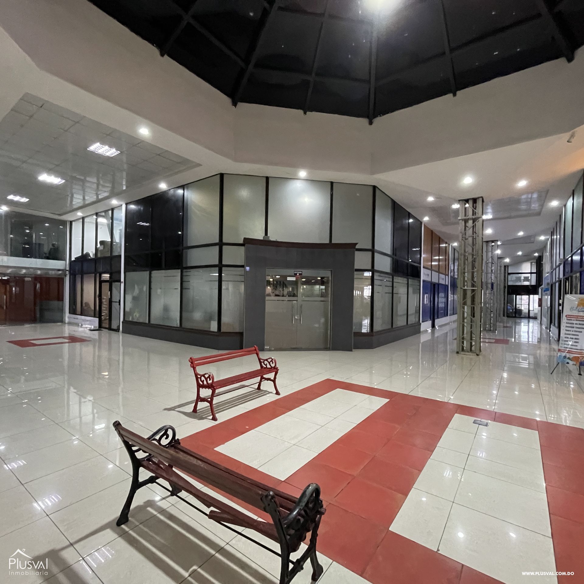 Alquiler Local de Oficina en Piantini, Vista al Mar y 300 Parqueos 483032
