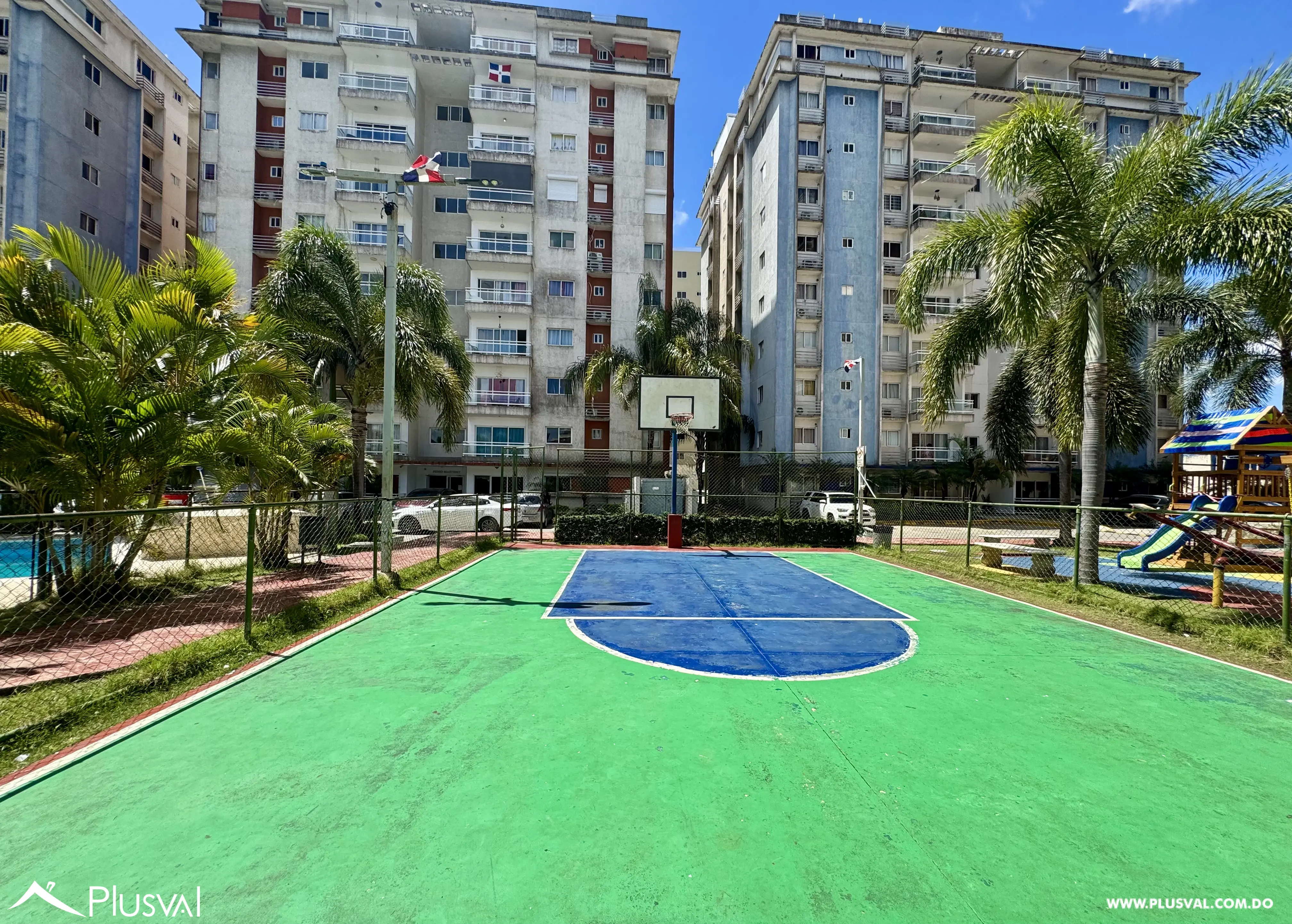 Vendo Excelente Apto. Con Hermosa Vista y Distribucion 499435