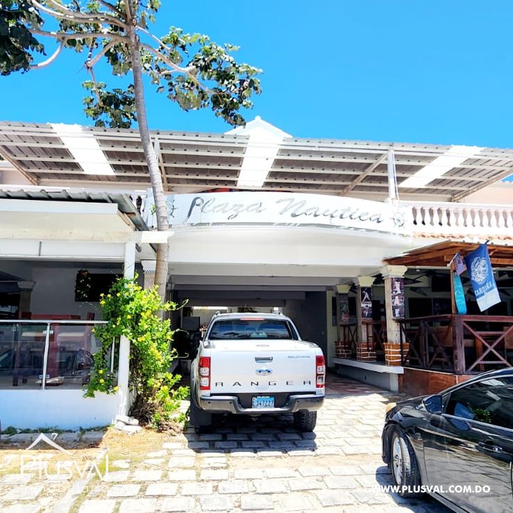 Plaza comercial Bavaro 270886
