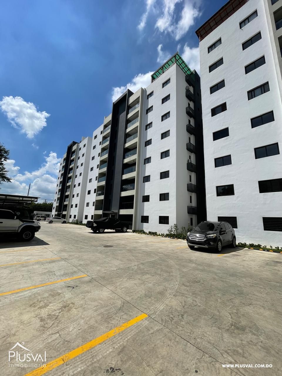 Apartamento en Venta  Avenida Antonio Guzmán Con Piscina y Seguridad 467298