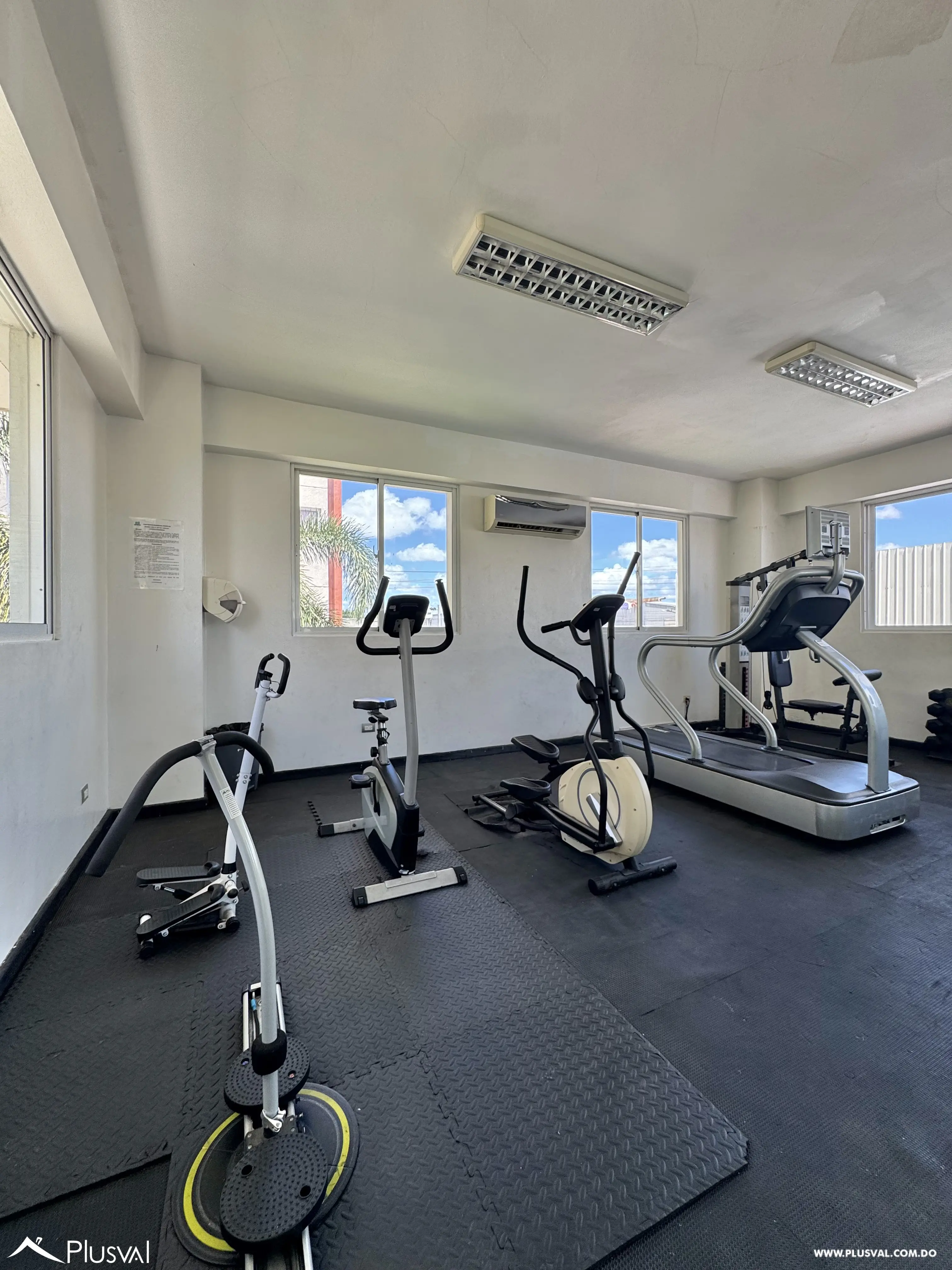 Alquilo Excelente Apto. Amueblado con Hermosa Vista y buena  Distribucion 527609