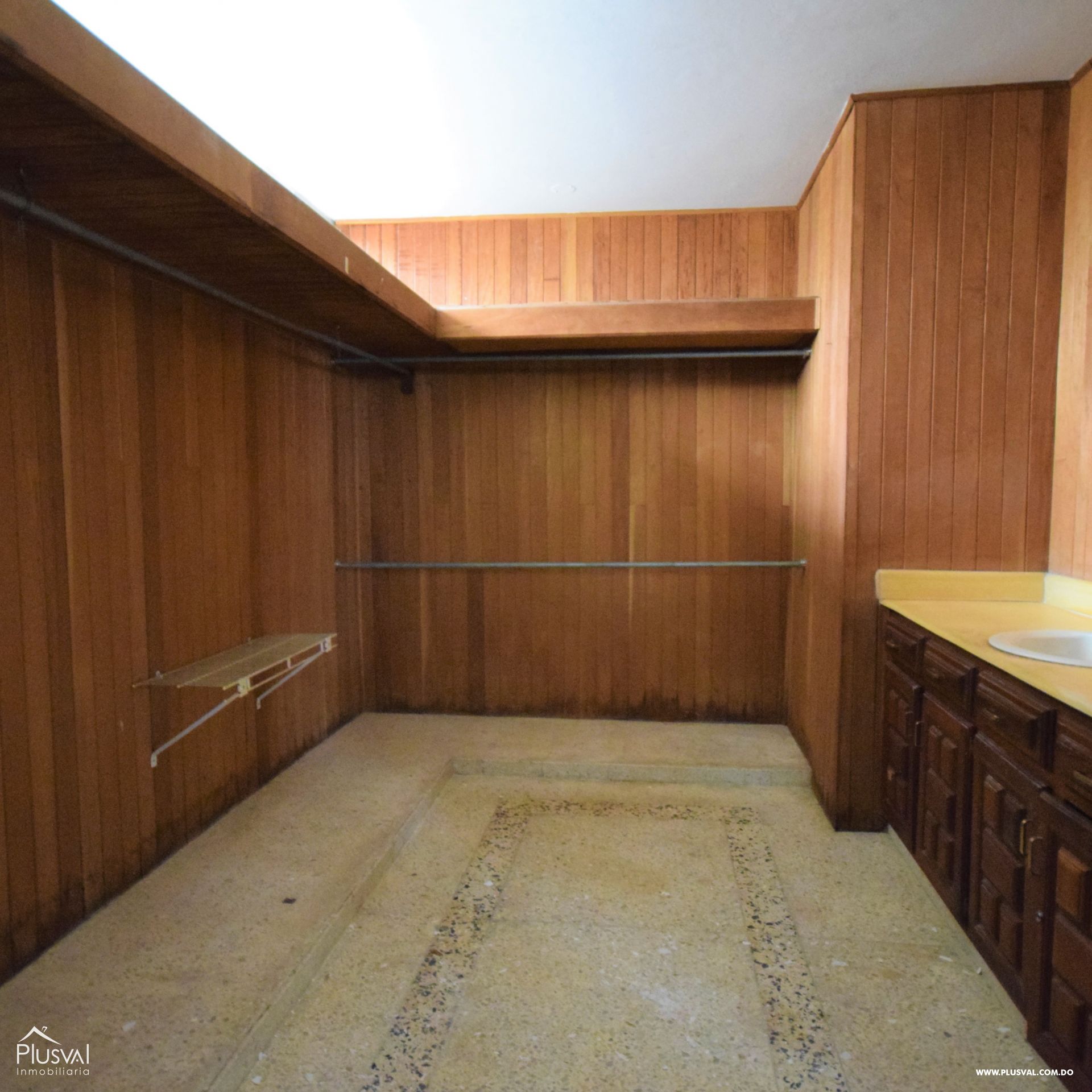 AMPLIO APARTAMENTO EN ALQUILER CON TERRAZA INDEPENDIENTE EN EL ENS. JULIETA 162852