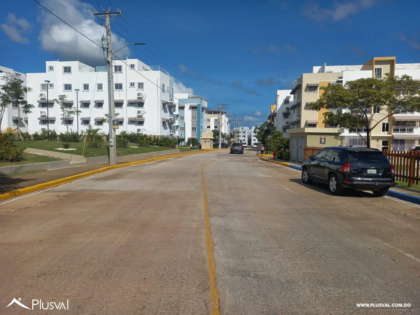 Apartamentos en alquiler cerca de la Av. República de Colombia 452103