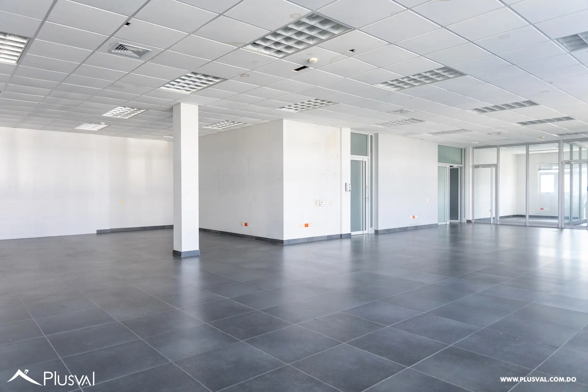 Edificio Comercial En Alquiler 494958