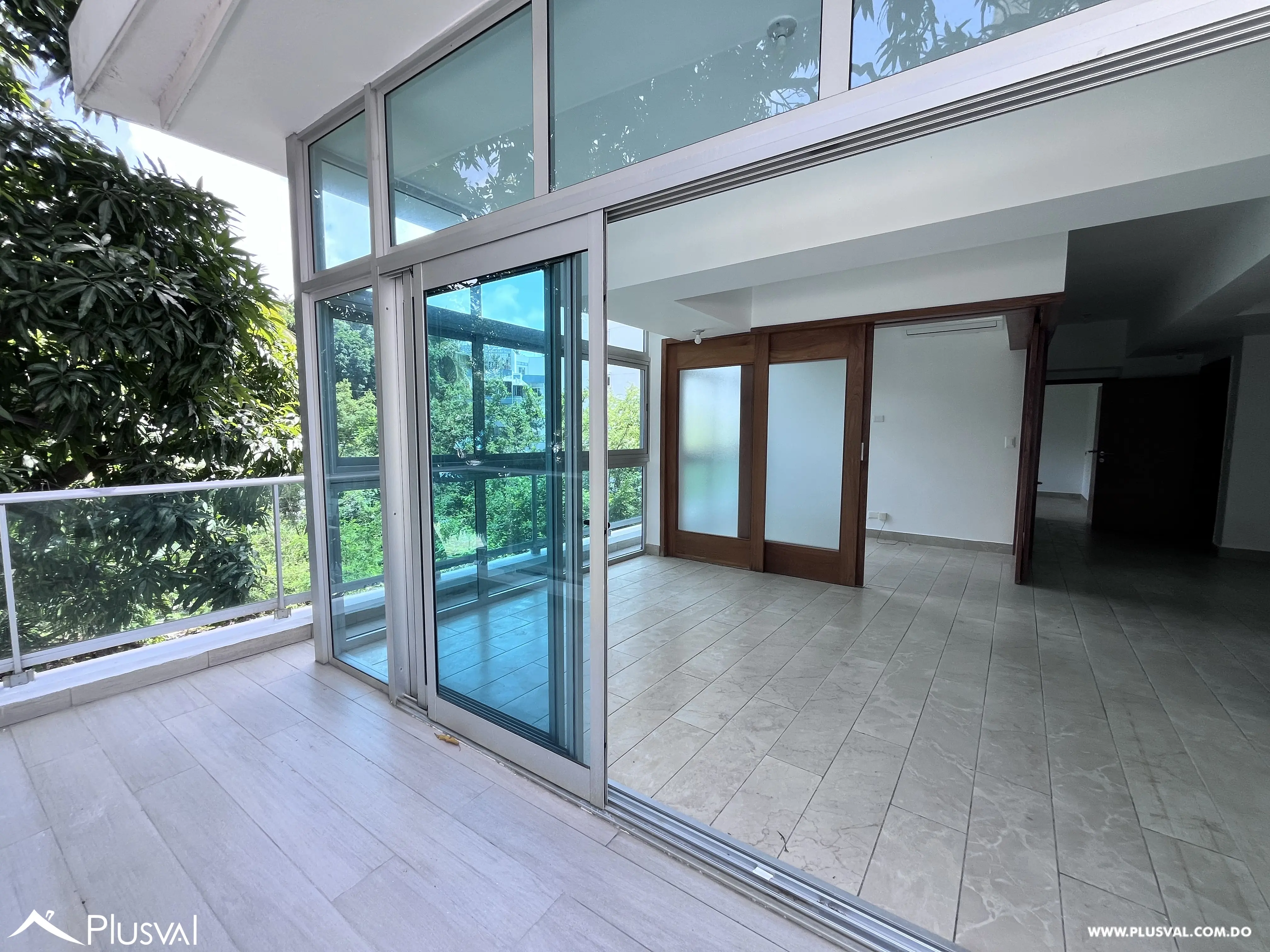 Alquiler de amplio apartamento en La Julia con estudio 513498