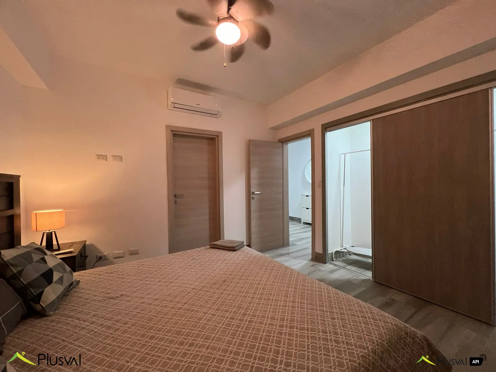 Se alquila hermoso apartamento completamente amueblado en la exclusiva y segura residencia Green One, ubicada en Punta Cana Village. 450557