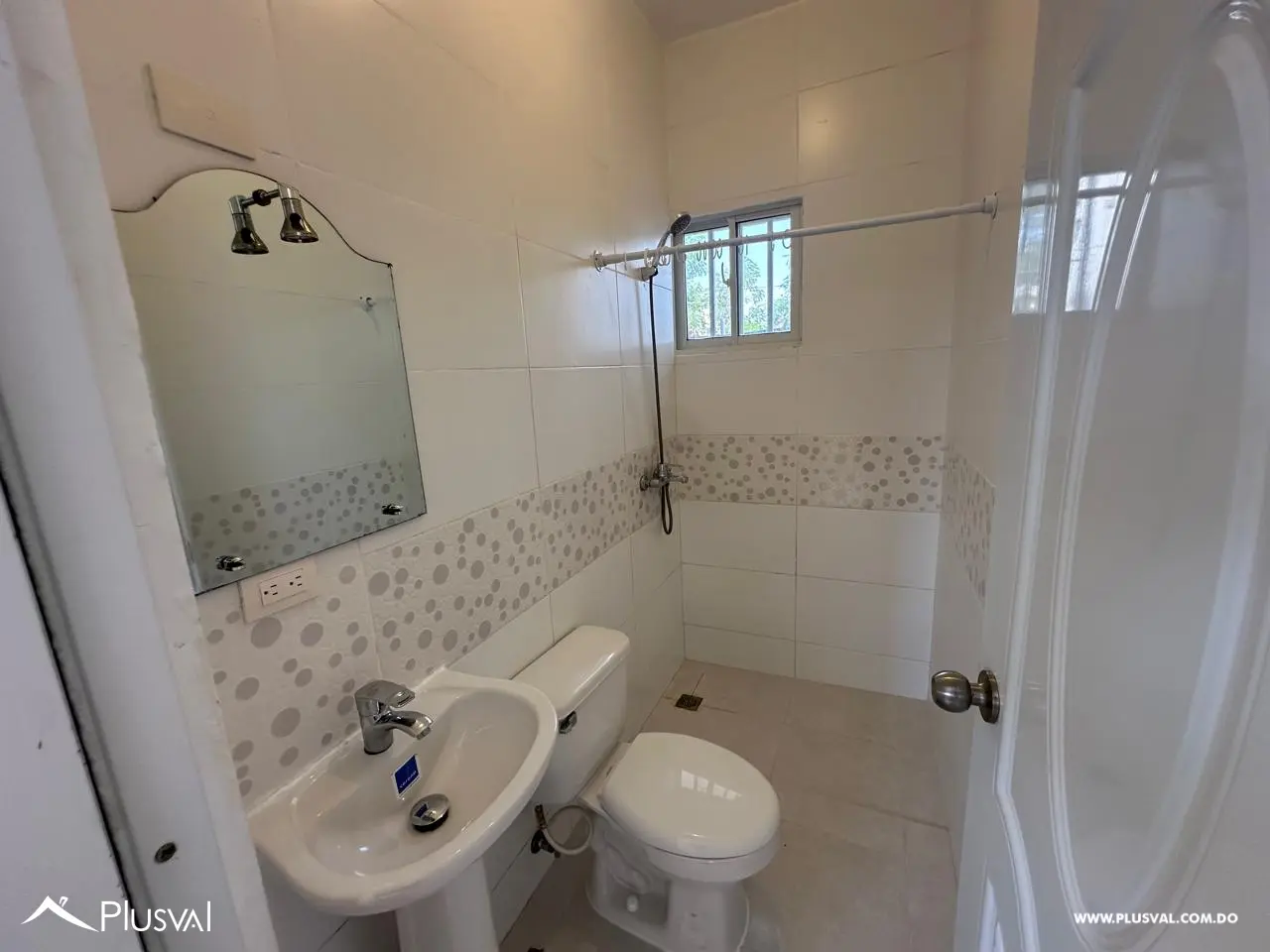 CASA EN ALQUILER RESIDENCIAL LAS GAVIOTAS / BAVARO 525998