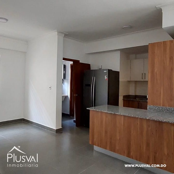 Venta de amplio apartamento con línea Blanca en Arroyo Hondo Viejo 228037