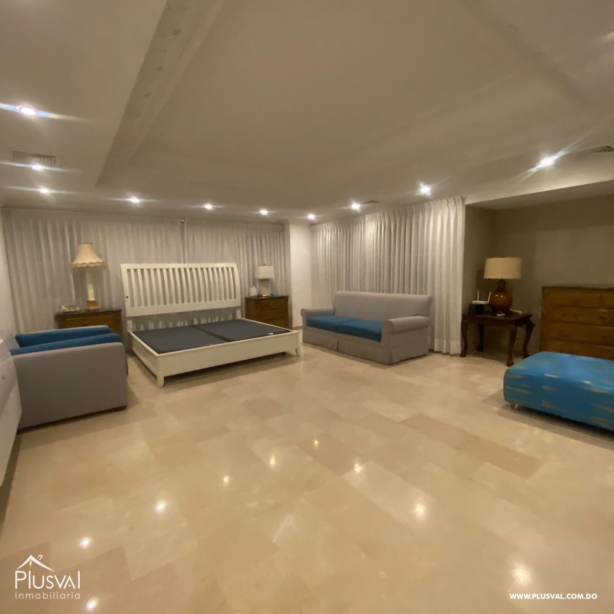 Amplio Penthouse con vistas panorámicas en corazón de Naco 411450