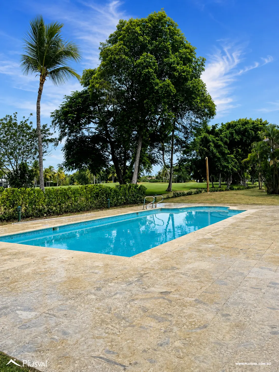Apartamento de 2 habitaciones con vista al campo de golf 523830