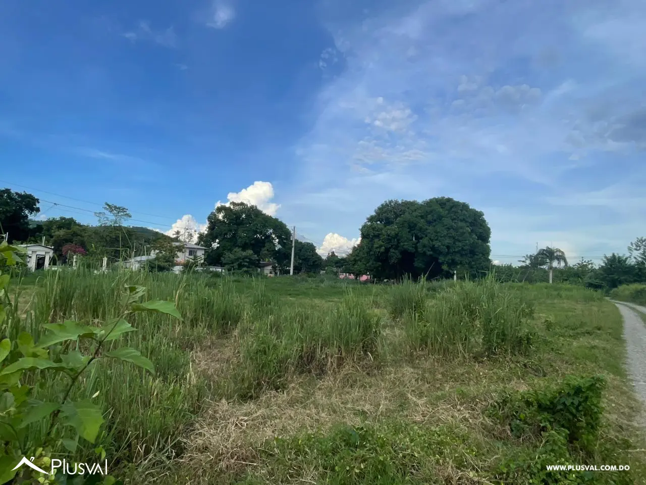 Terreno en La Vega ideal para desarrollo inmobiliario o naves industriales 468002