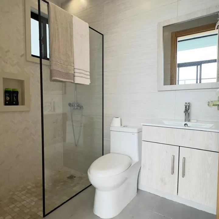 Amplio Penthouse en venta en Evaristo Morales 444552