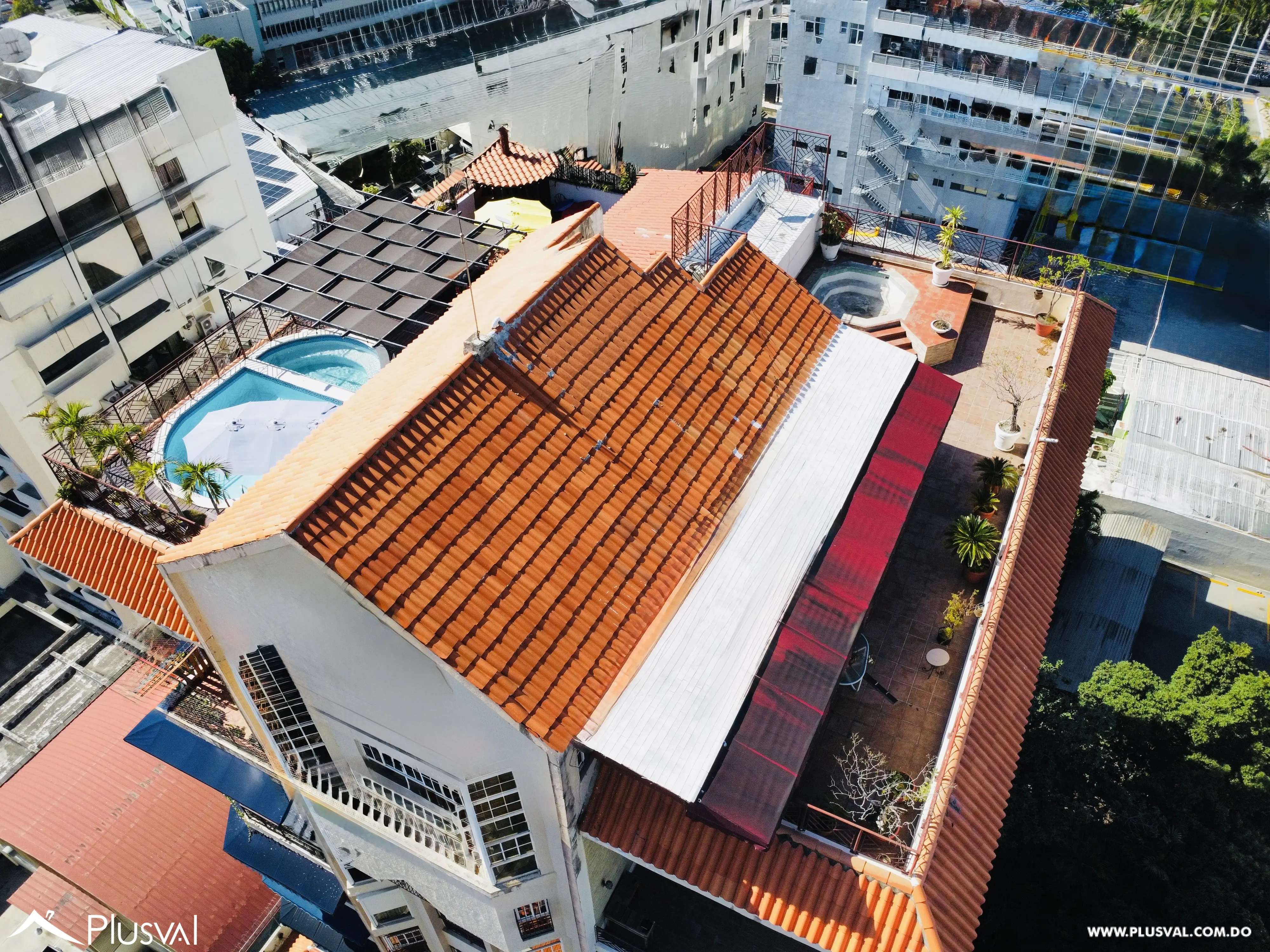 Apartamento penthouse de 3 niveles en La Esperilla en venta 490051