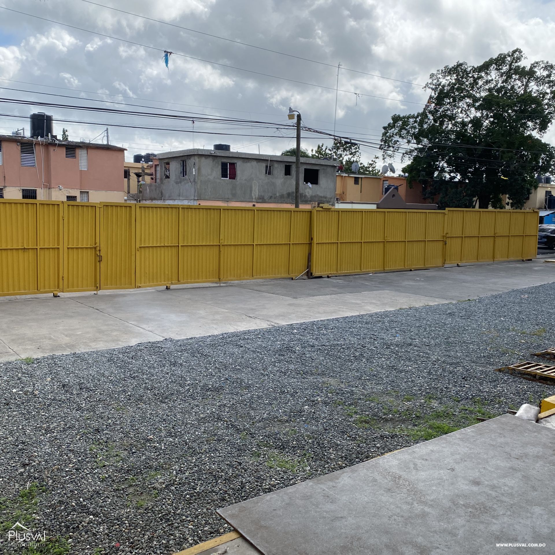 Alquilo Naves Industriales en Hainamosa 335258