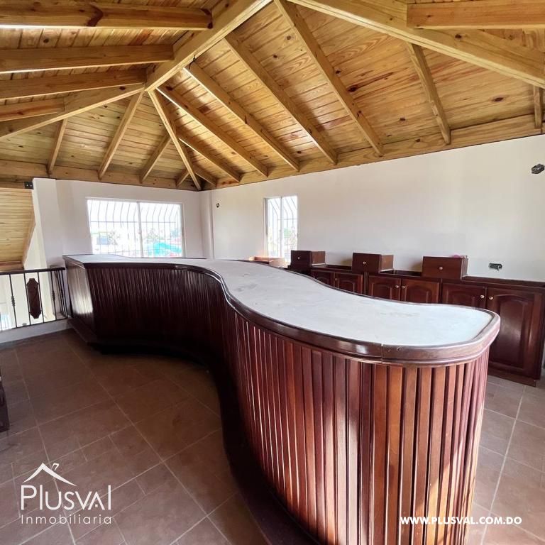 Amplio Penthouse en venta en Alma Rosa I 321431