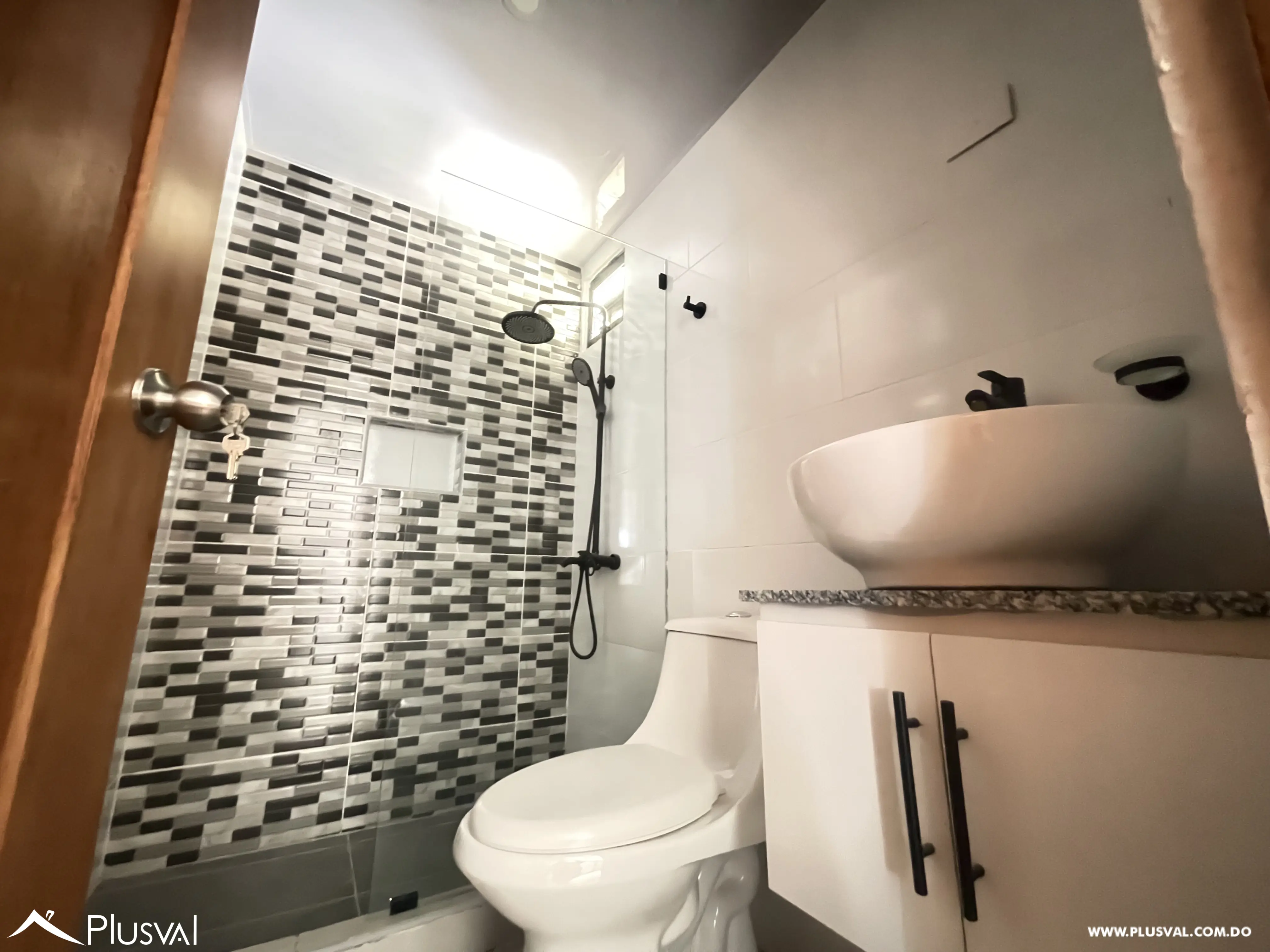 Penthouse de 3 Habitaciones con Piscina en Zona Residencial 508859