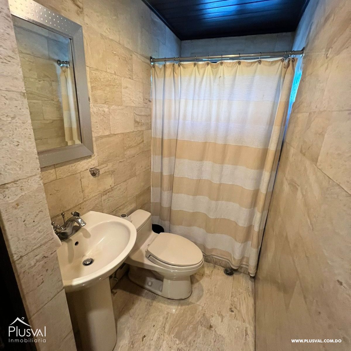 Apartamento en Venta, frente al parque Mirador Sur. 302986