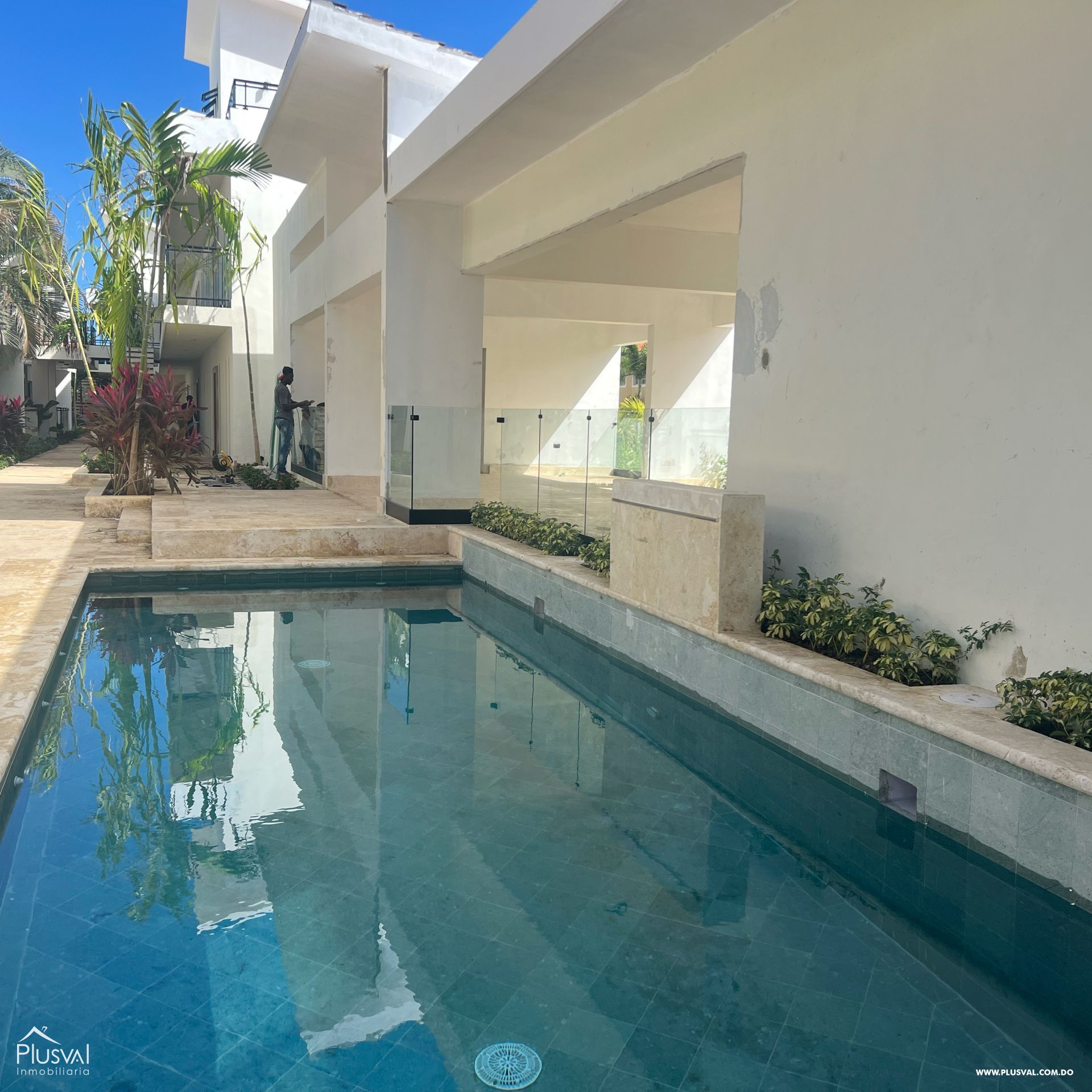 Apartamento de 3 habitaciones con balcón, parqueo y acceso a playa 400491