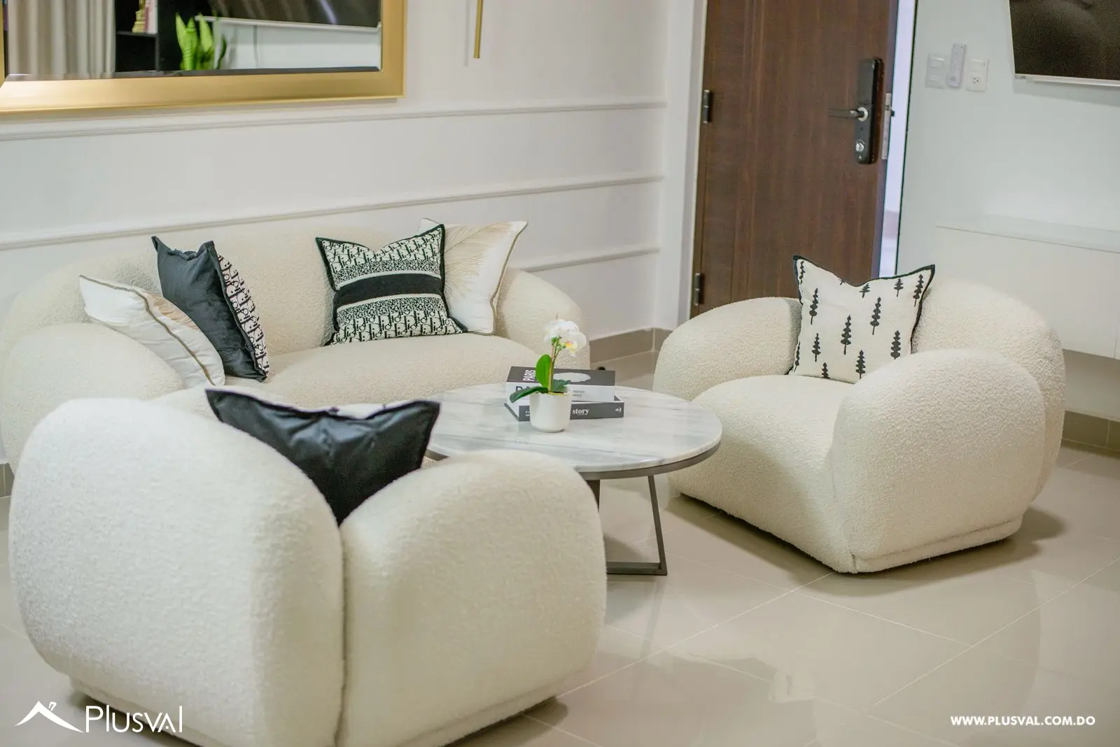 Apartamento Amueblado en Venta en Proyecto Cerrado en la Hispanoamericana 463673