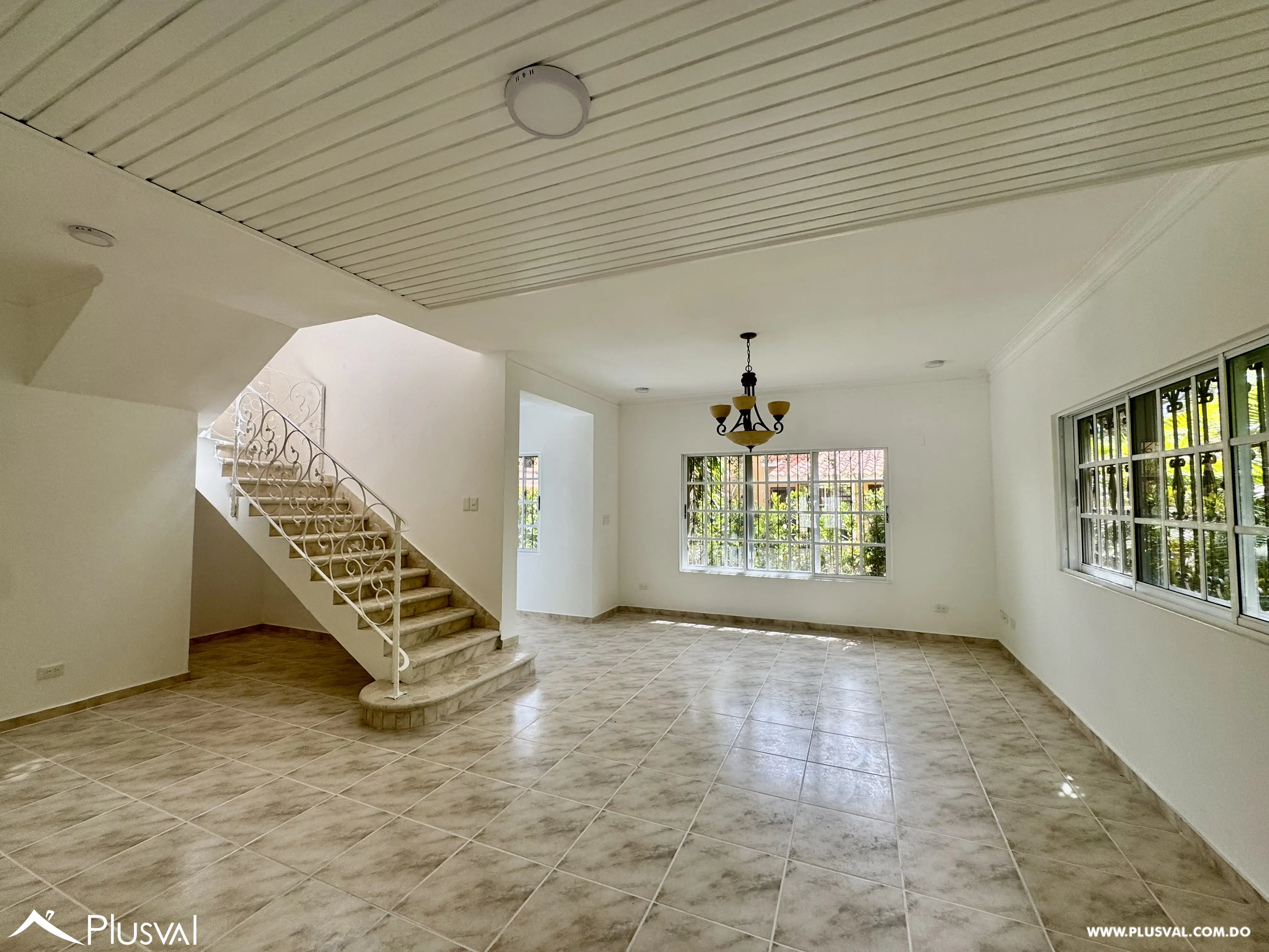 Alquilo Maravillosa Casa en Residencial Cerrado en Cuesta Hermosa II 486381