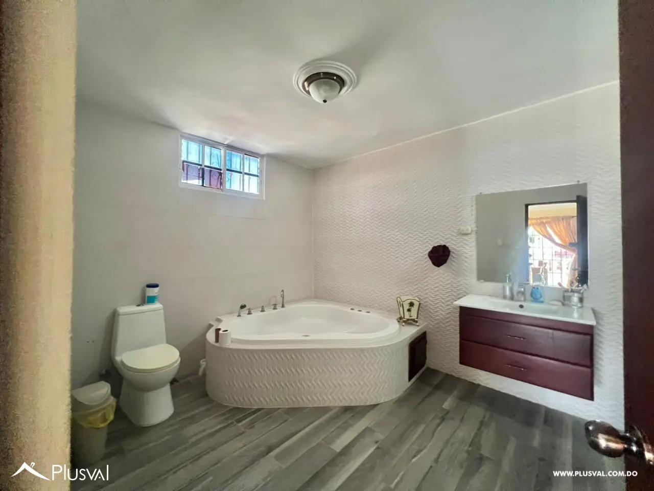 Casa en Bani de 6 habitaciones 497665