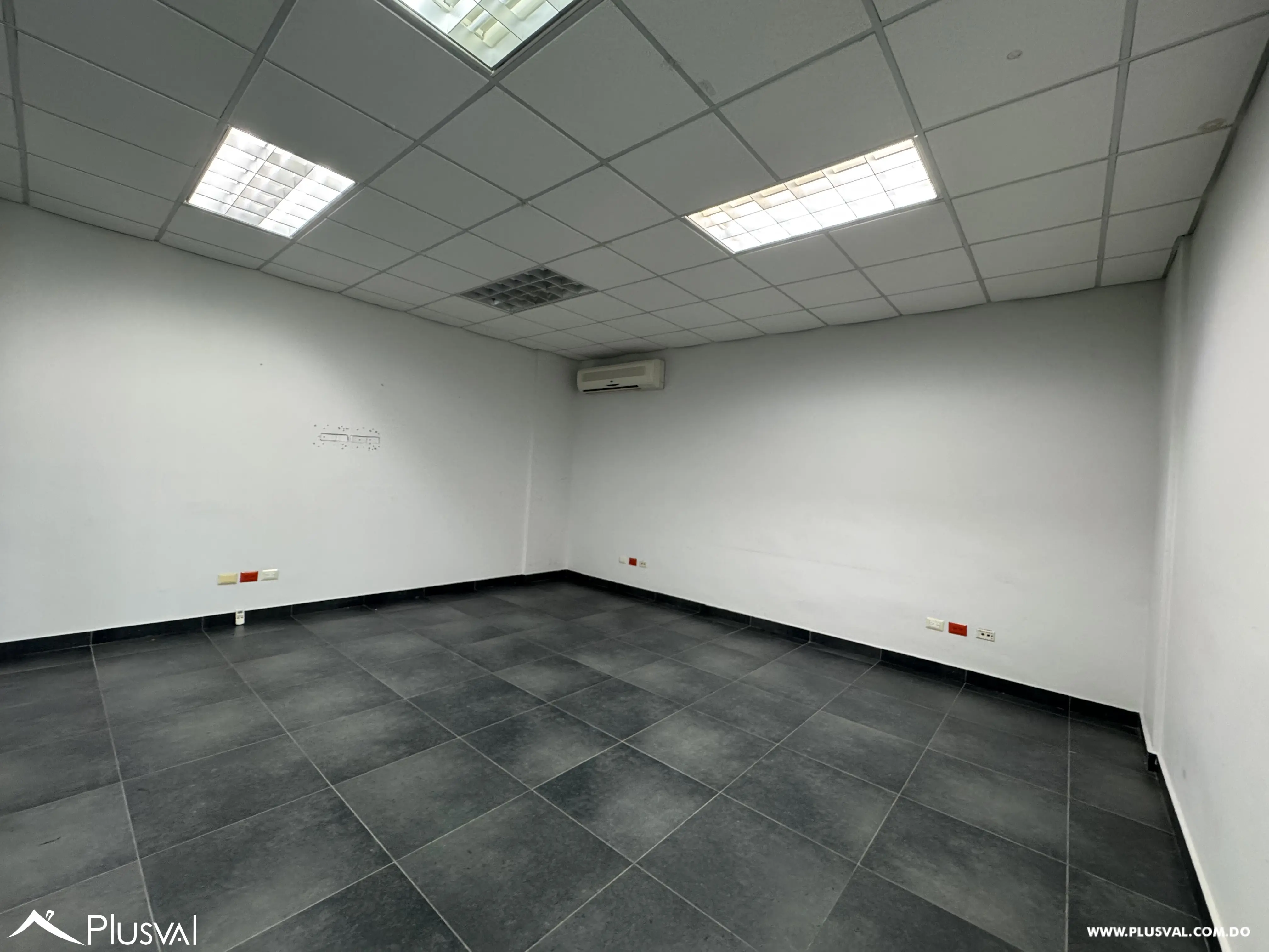 Edificio Comercial En Alquiler 496916