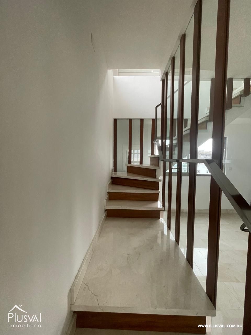 Penthouse de lujo en alquiler en Evaristo Morales 462013