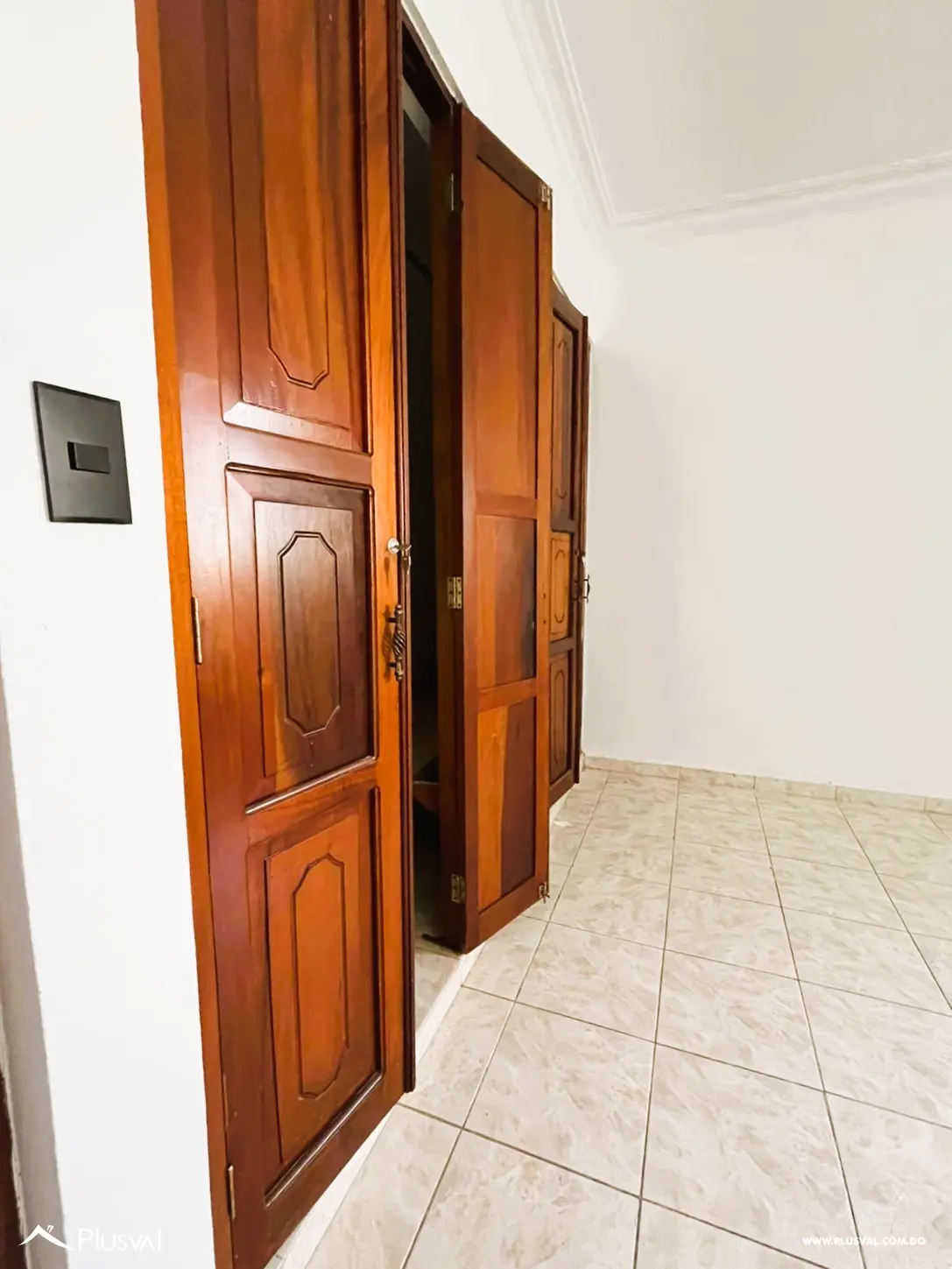 Apartamento en alquiler de 3 habitaciones en Los Cacicazgos 473014