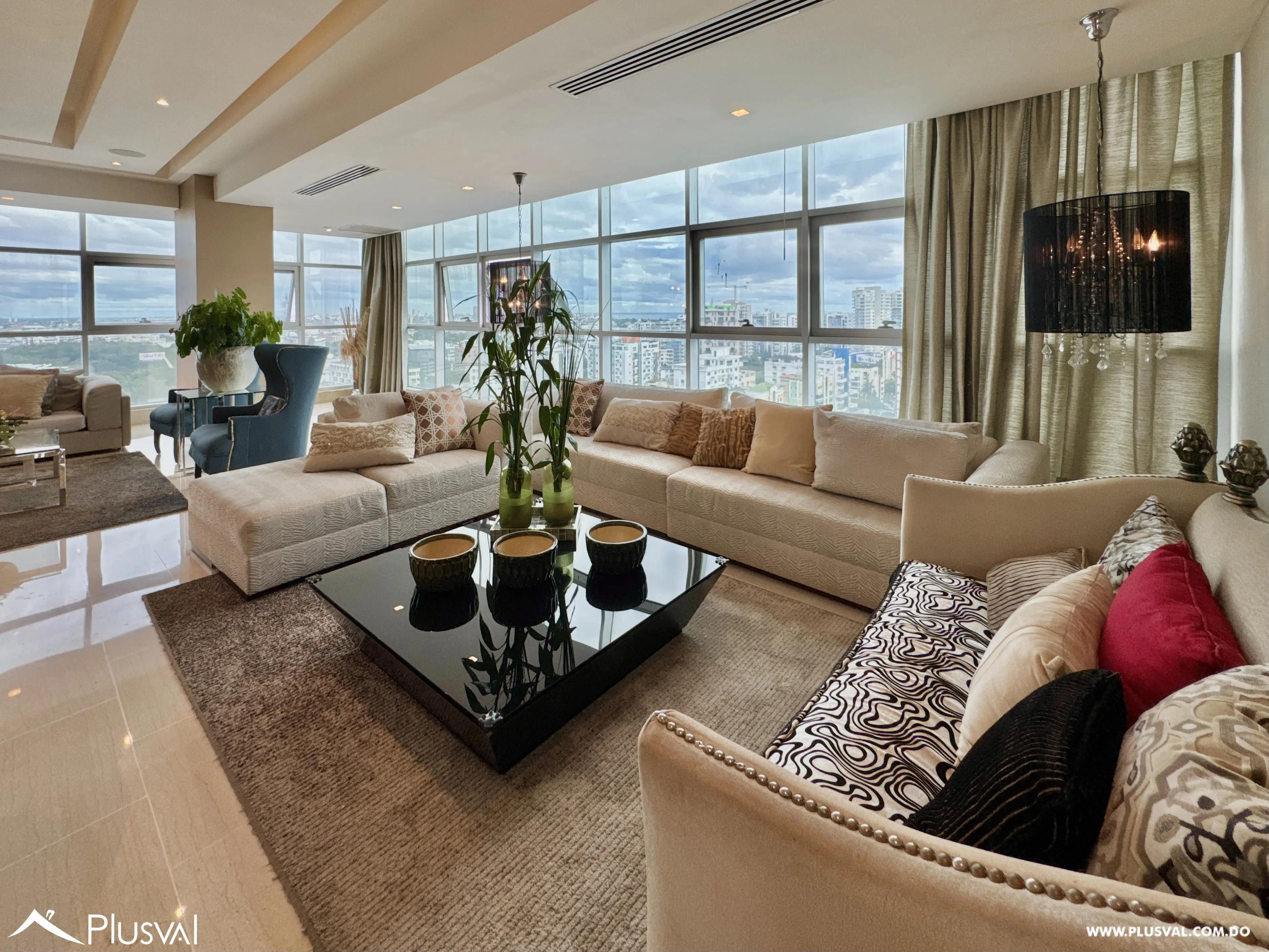 Penthouse en venta de 4 habitaciones en Naco. 485431