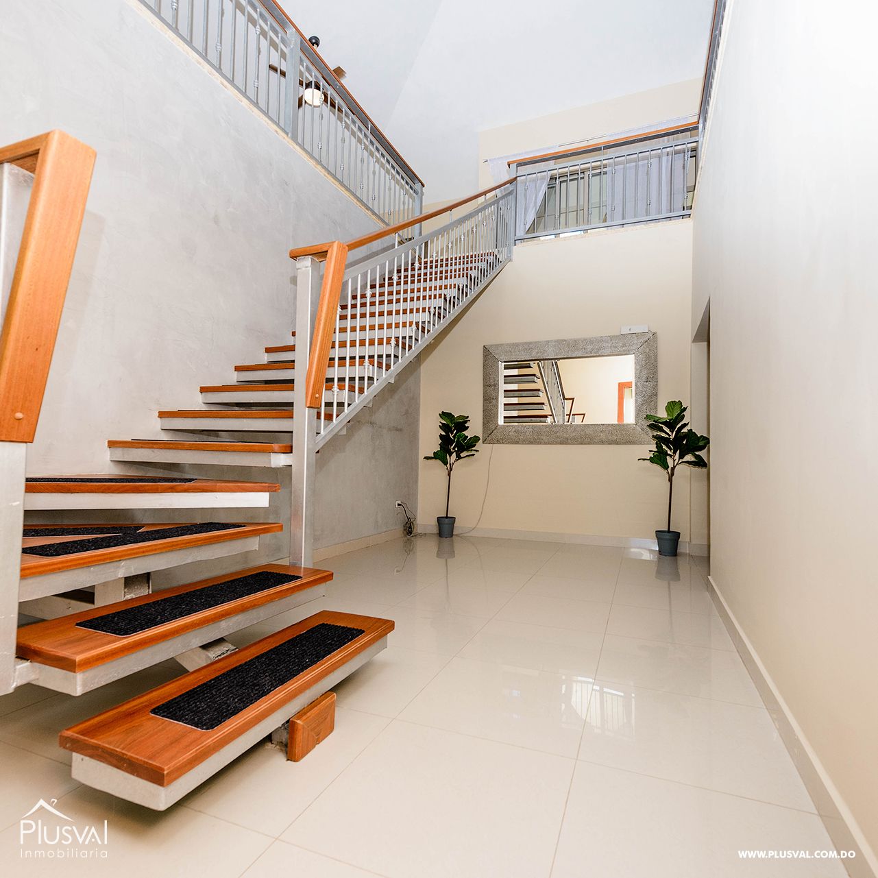 Penthouse de 3 pisos cerca de la playa en Los Corales, Punta Cana 436910