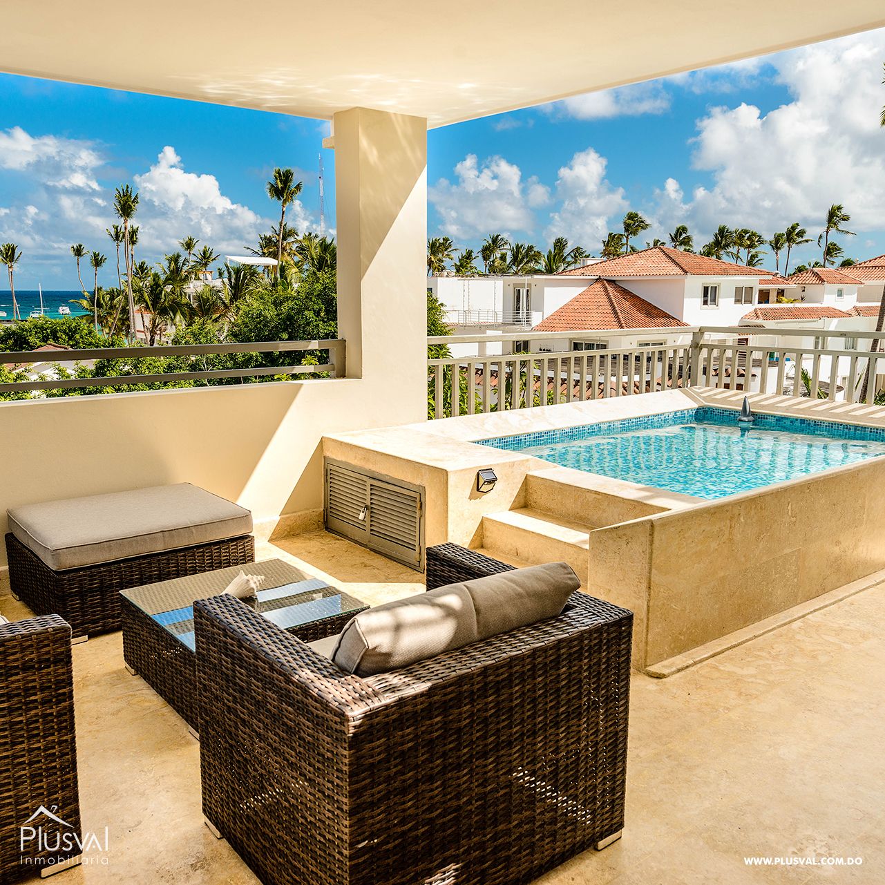 Penthouse de 3 pisos cerca de la playa en Los Corales, Punta Cana 436896