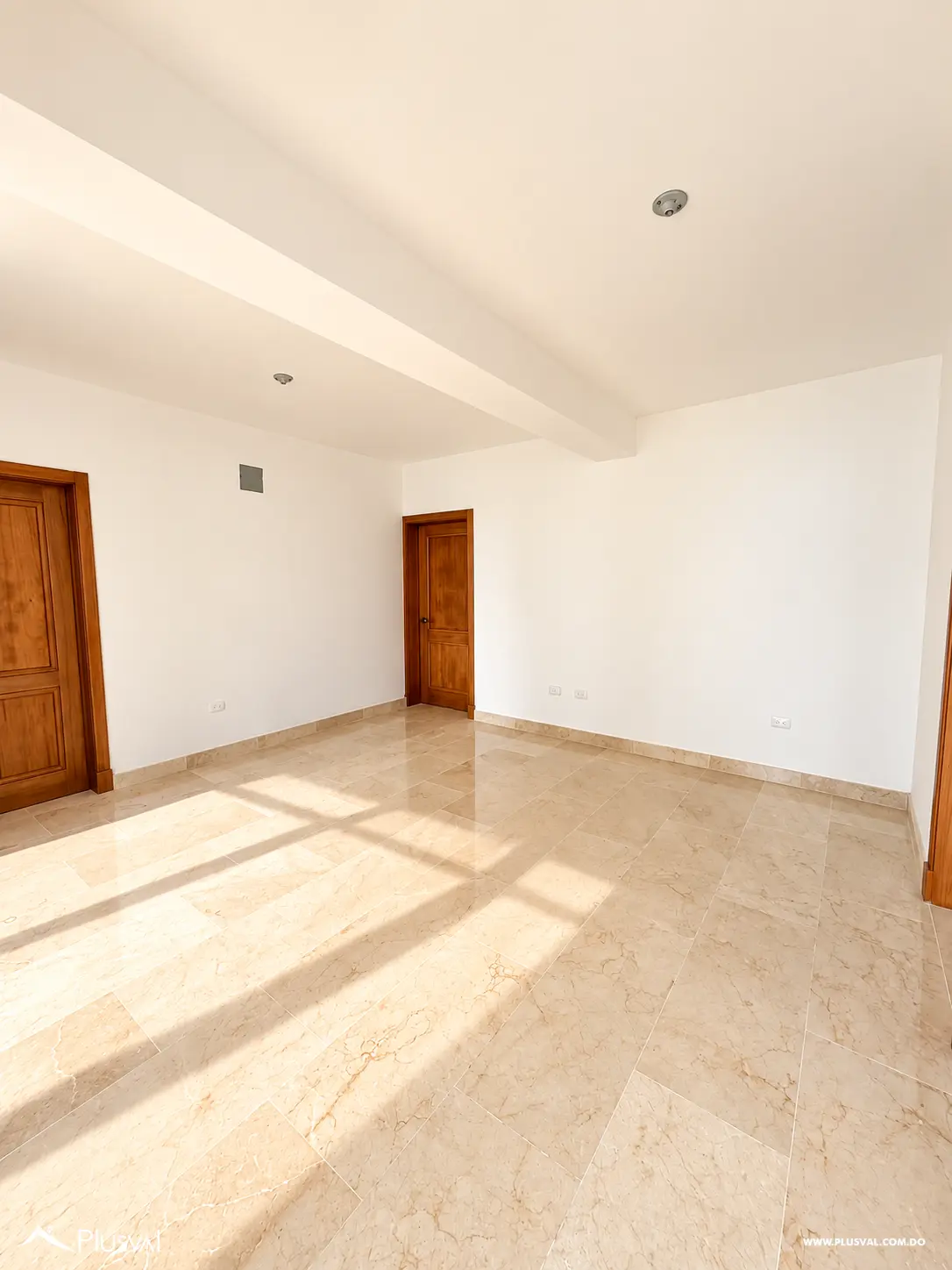 Penthouse de Lujo en Naco | 3 Niveles, 3 Habitaciones y Terraza 537054