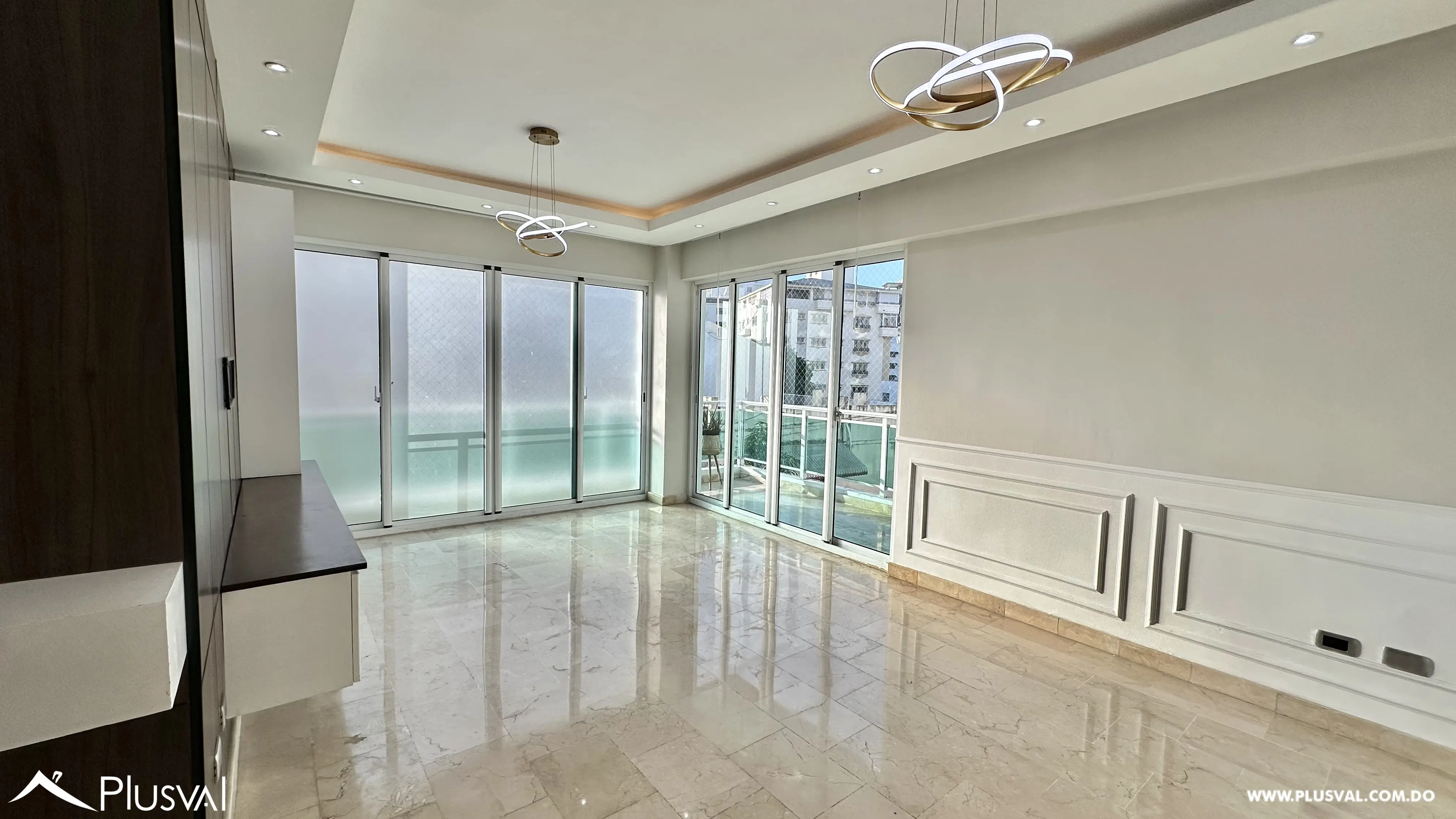 Apartamento en Alquiler en Naco 3 Habitaciones Cerca del Parque La Arboleda 517318