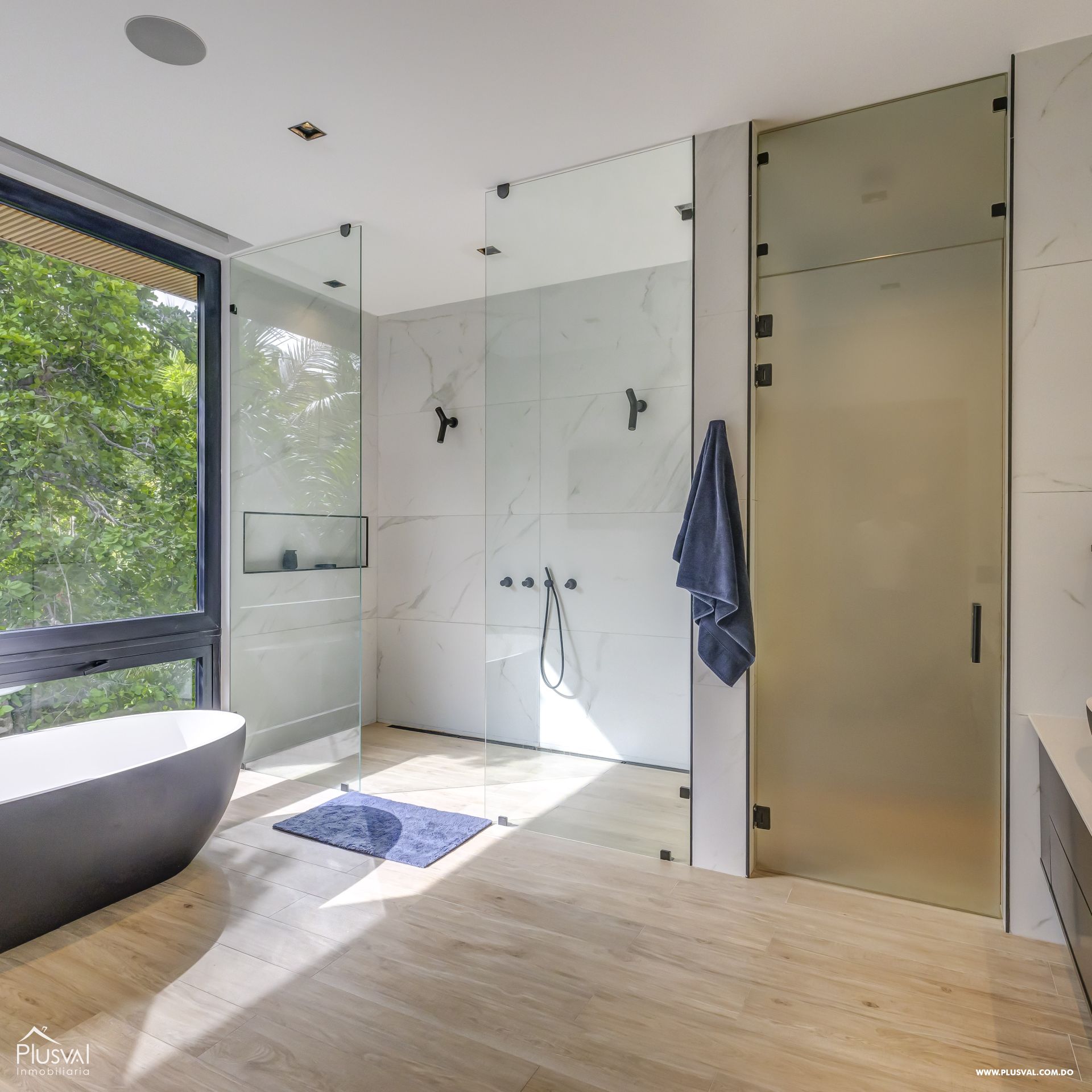 Modern Luxury Villa in Hacienda on sale, Punta Cana Resort. 370659