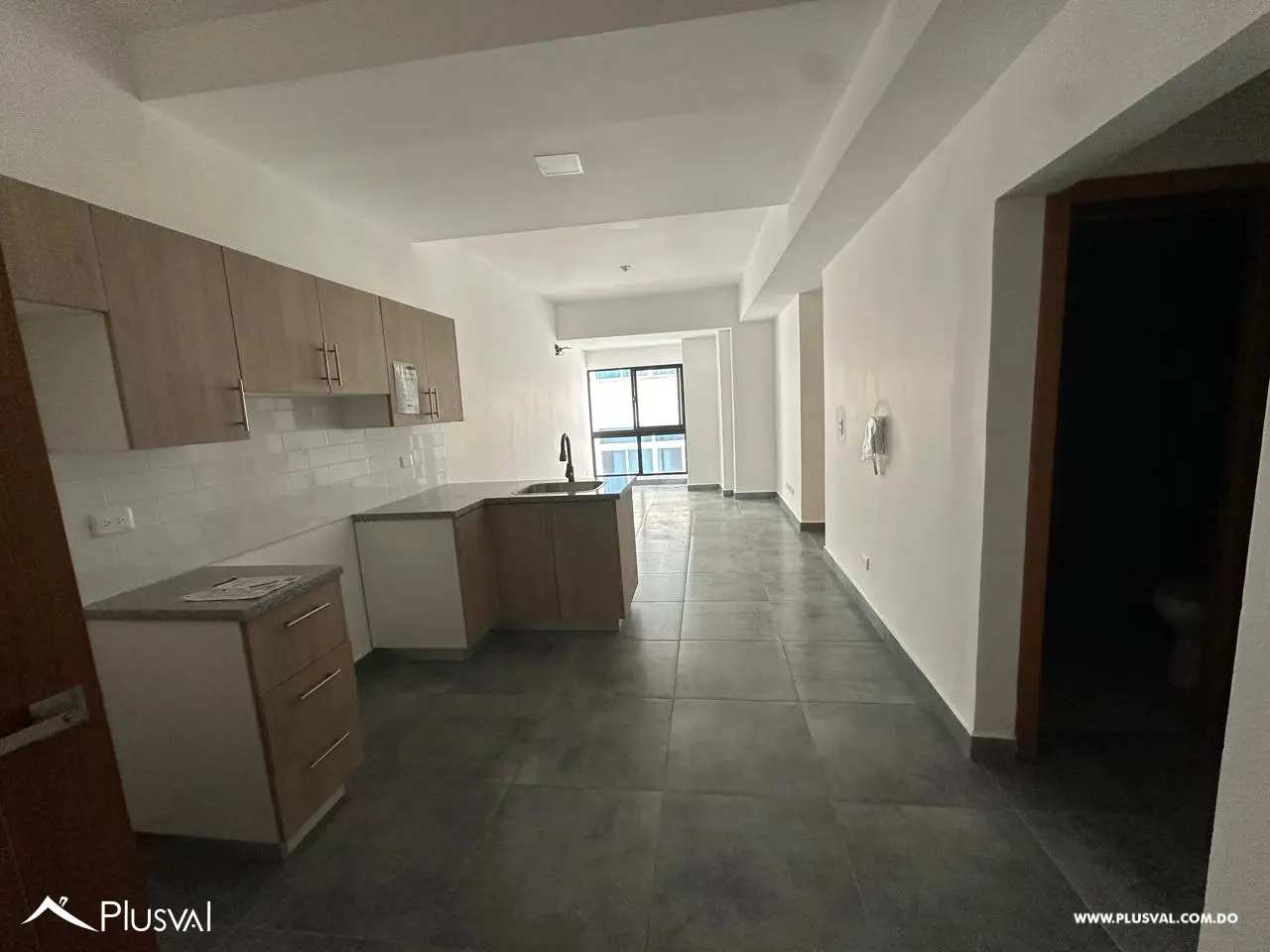 Apartamento en alquiler de 2 habitaciones en el sector de Evaristo Morales 476669