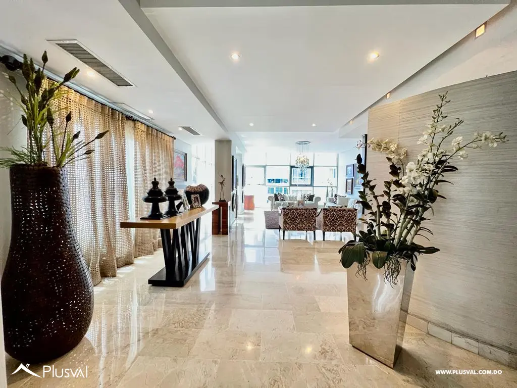 Excelente PH de 3 niveles en venta en una de las zonas mas tranquilas de Naco 492594