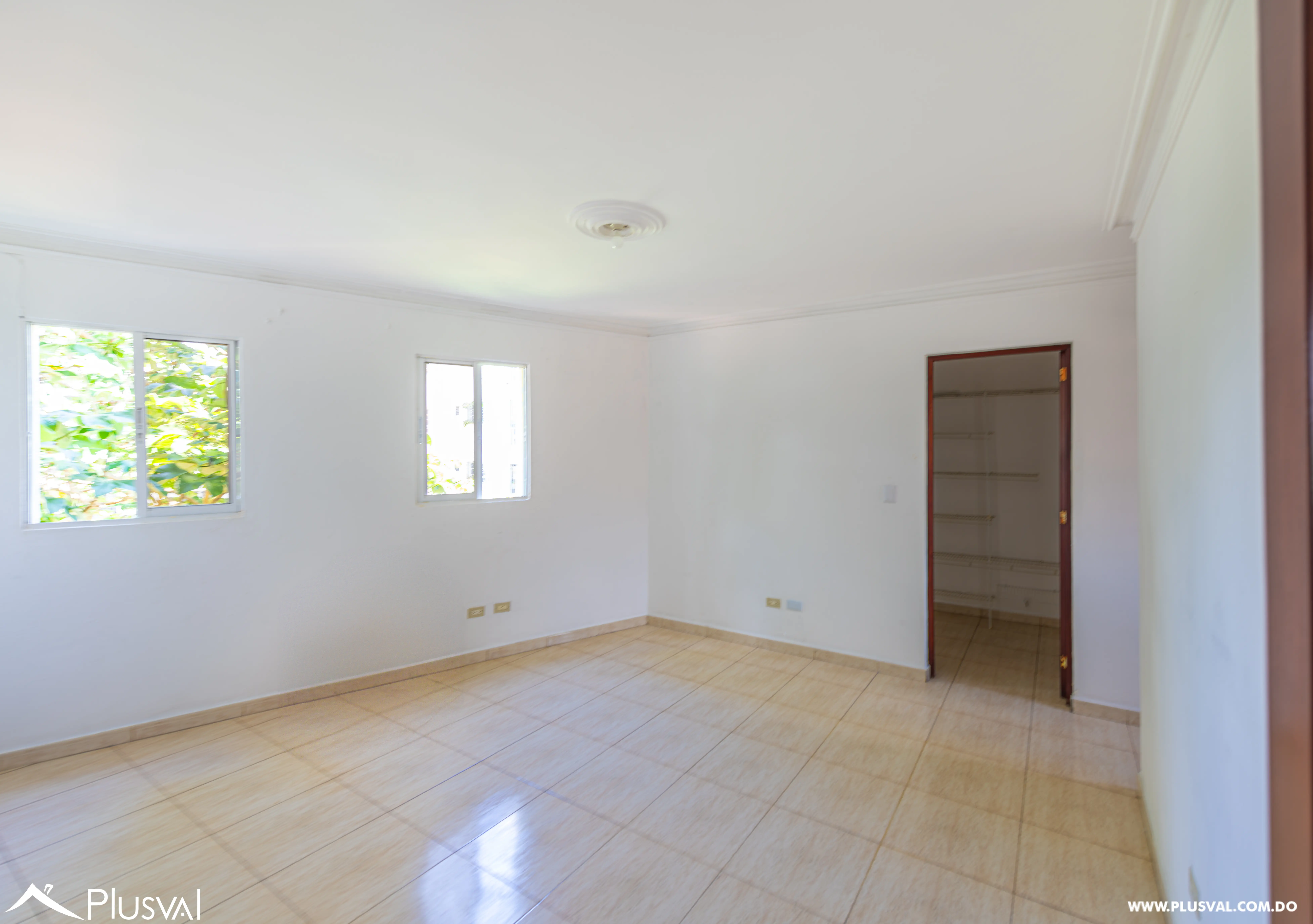 Amplio Apartamento en Venta de 160 m² con 2 Parqueos en Renacimiento 499264