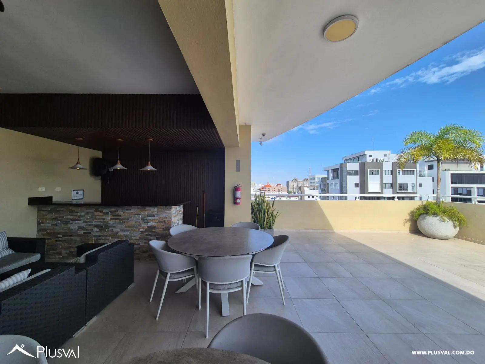 Hermoso apartamento en alquiler amueblado en Evaristo Morales 529257