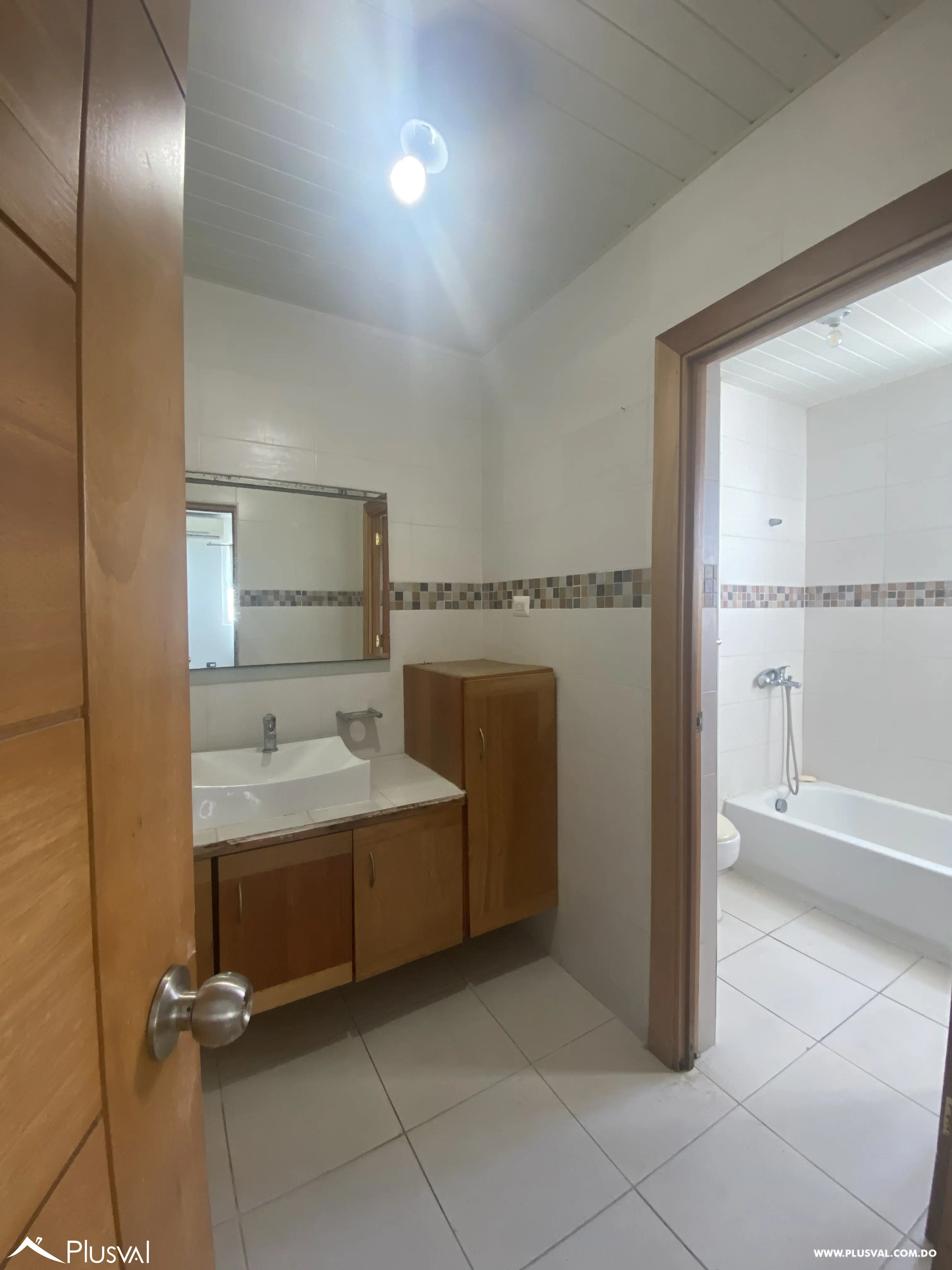 Alquilo Maravilloso y  Amplio  Apto en Bella Vista 453670