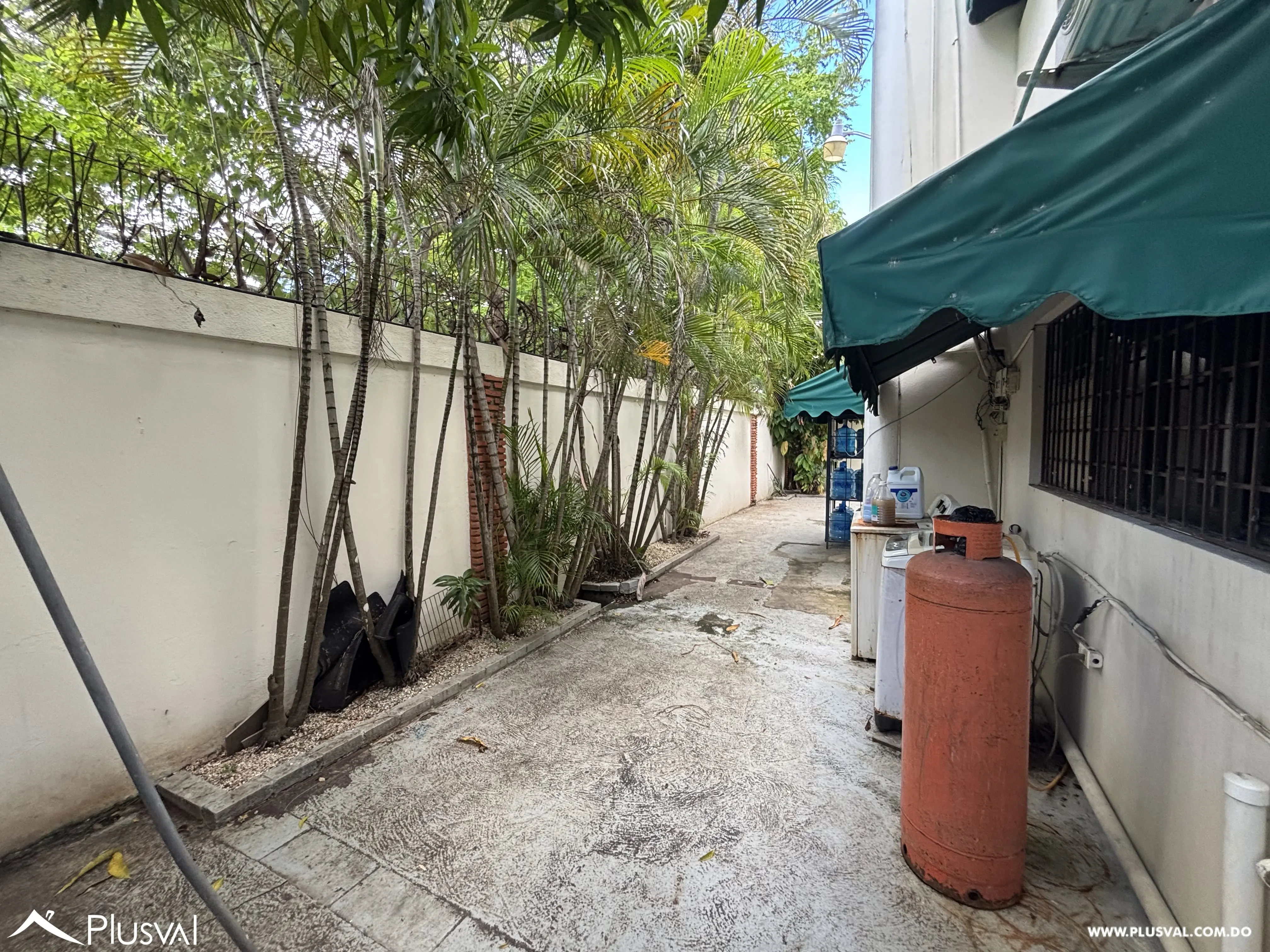 Amplia casa en venta en Las Praderas 469977