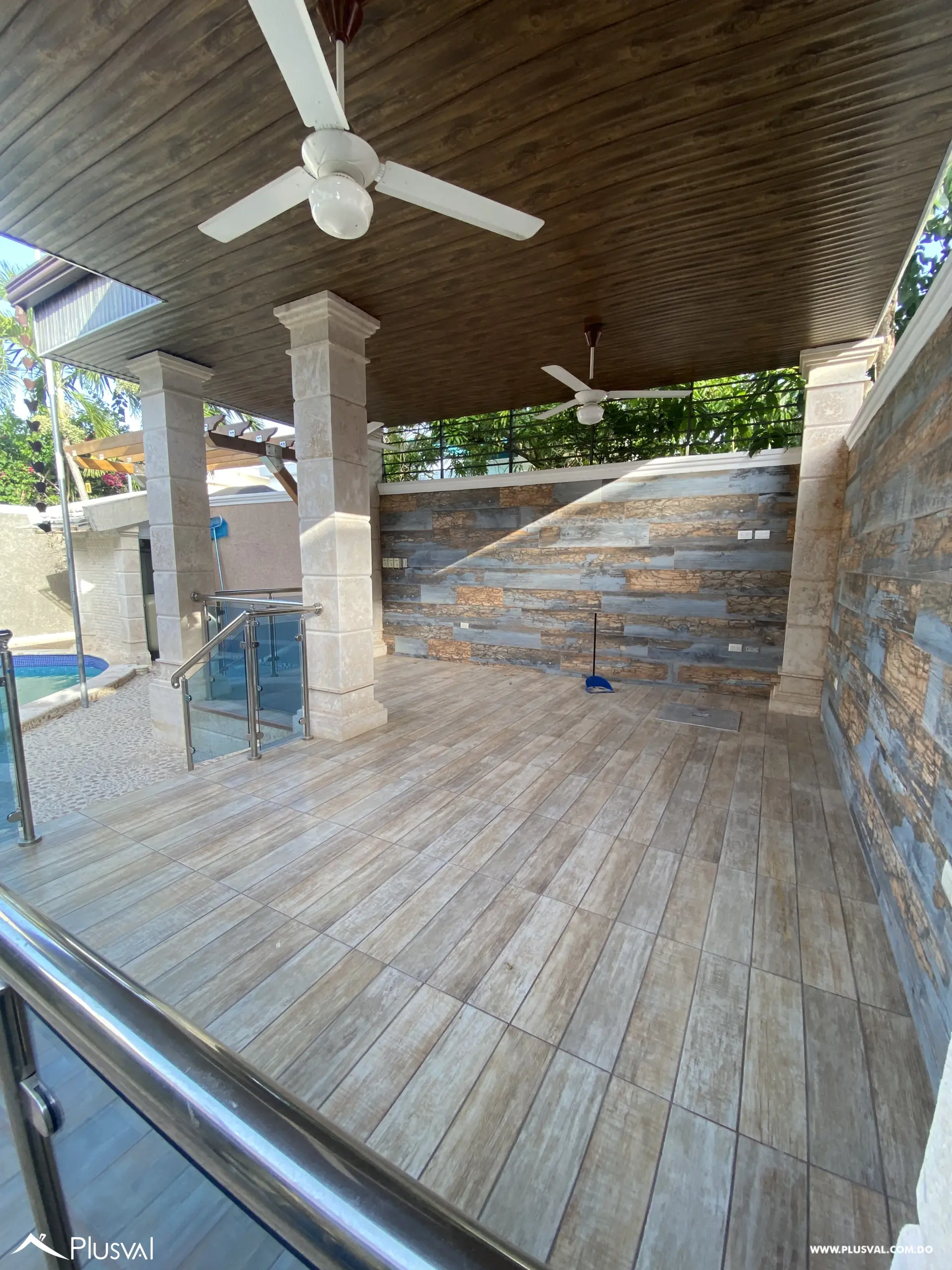 Amplia Casa Familiar en La Vega con 4 Habitaciones y Piscina 517638