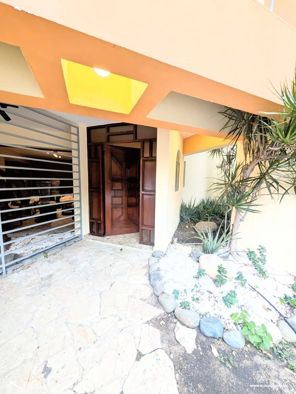 Casa en alquiler amueblada en Costa Caribe con gran patio y desconexión del ruido de la ciudad 514939