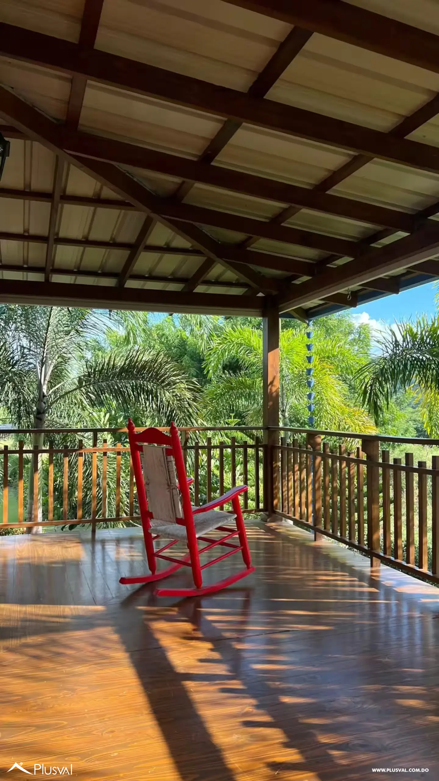 Villa tipo casa de campo en madera rodeada de naturaleza, a solo 30 minutos del Santiago Centro. 527457