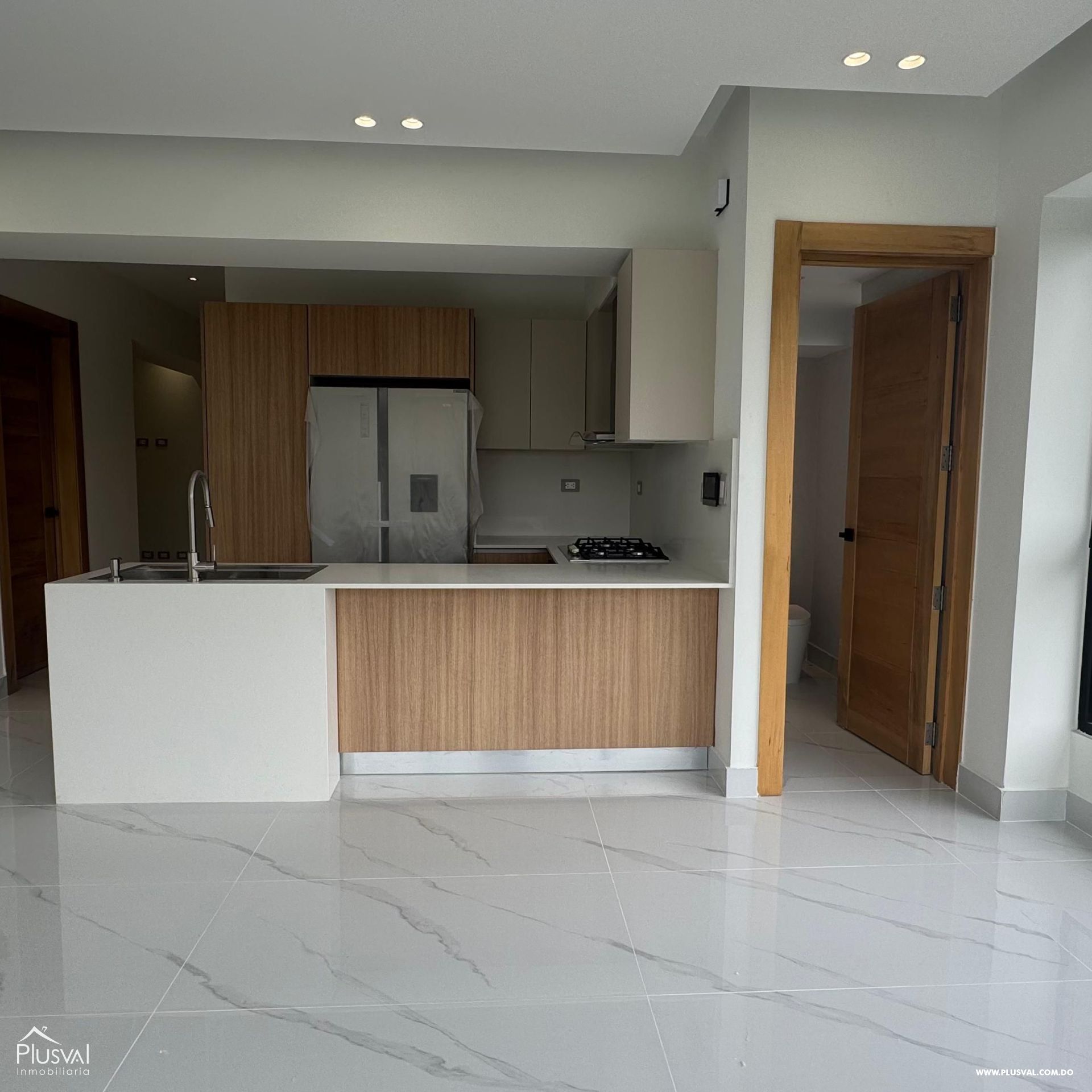 Apartamento listo en venta en el área monumental 461232