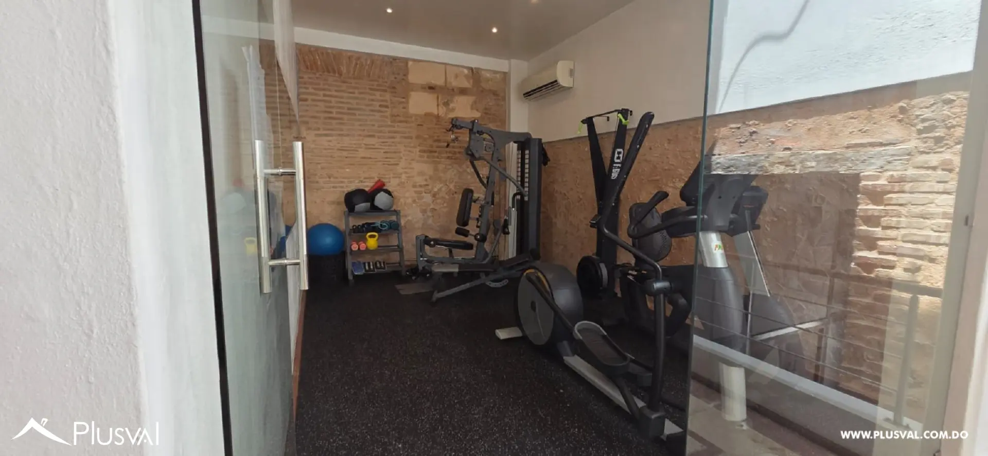 Historico y Lujoso Complejo de Apartamentos en la Zona Colonial 508127