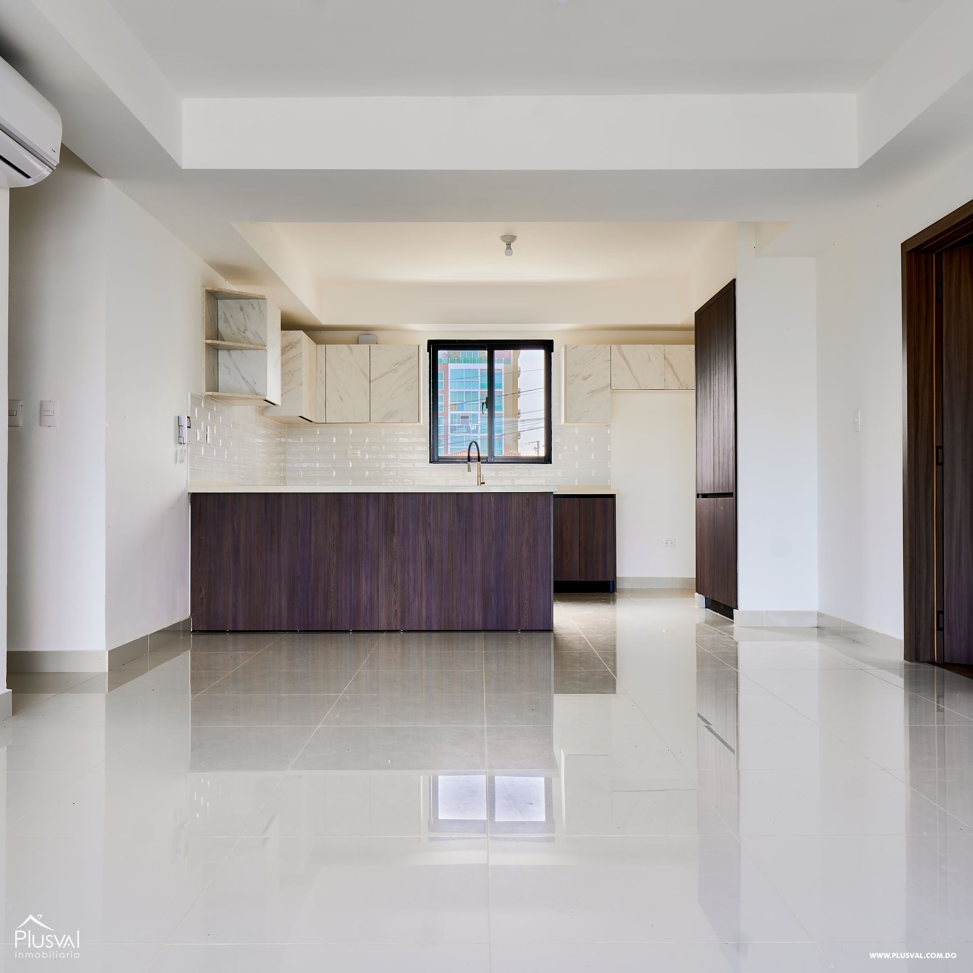 Descubre Tu Nuevo Hogar  Espacioso con Cuarto de Servicio 419184